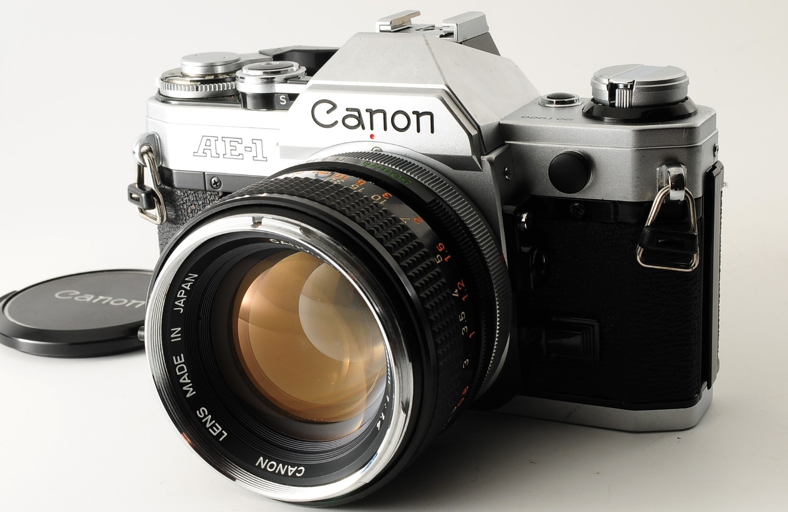 【N MINT- w/Cap 】Canon AE-1 Silver 35mm Film Camera FD 50mm f1.4 Lens From #J320