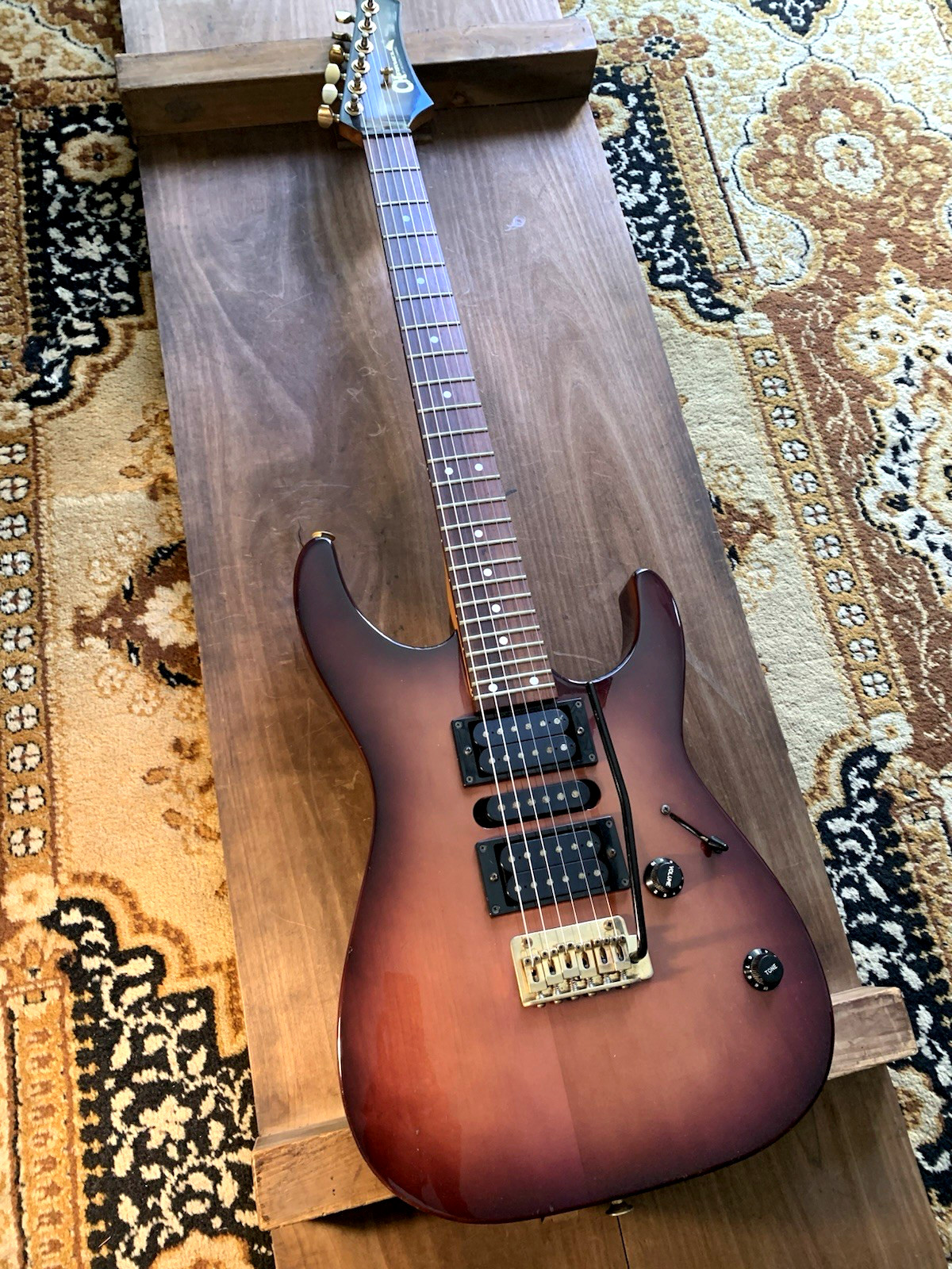 1994 Charvel CDS-038 Magenta Burst Chushin Gakki Japan Vintage 