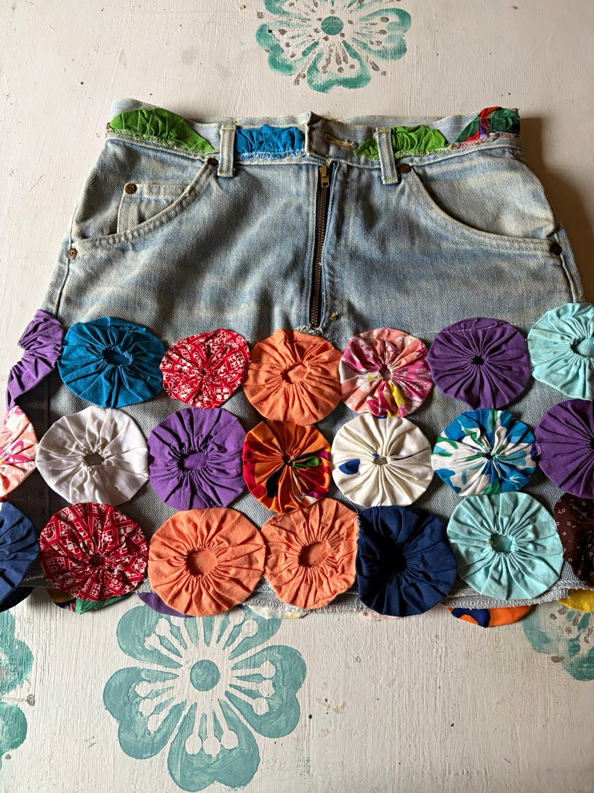 Vintage 1980s Lee Women’s Denim Jean Skirt Floral Stitch “Butts Up”-Handmade Vintage 1980s Lee Women’s Denim Jean Skirt Floral Stitch “Butts Up”-Handmade