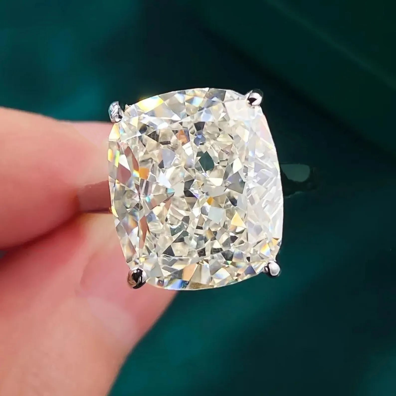 RARE 16.60 Ct Certified White Treated Diamond Solitaire Ring In 925 Silver
