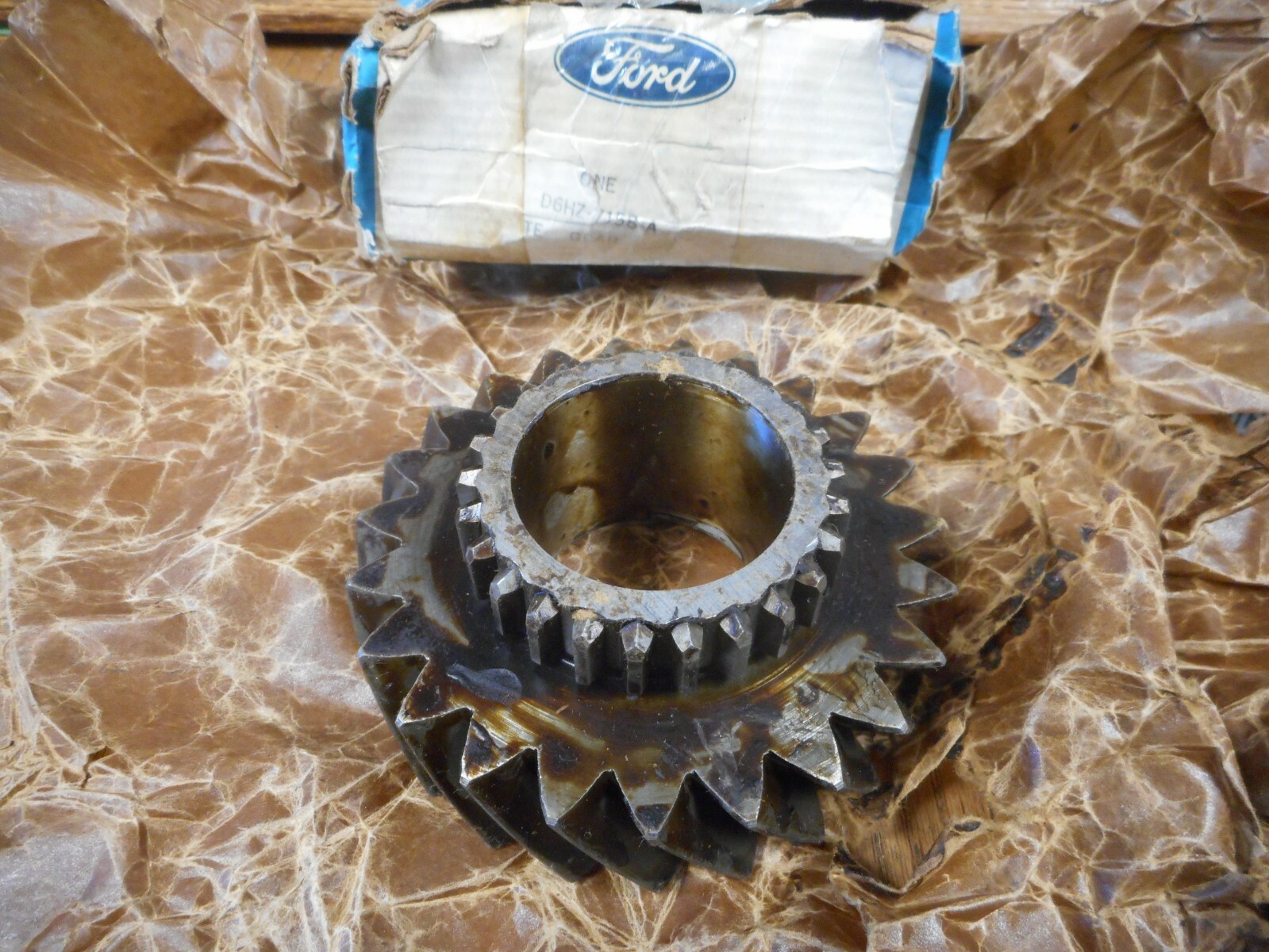 NOS 1973 1979  FORD HEAVY TRUCK CLARK 5 SPEED TRANSMISSION 4TH SPEED GEAR