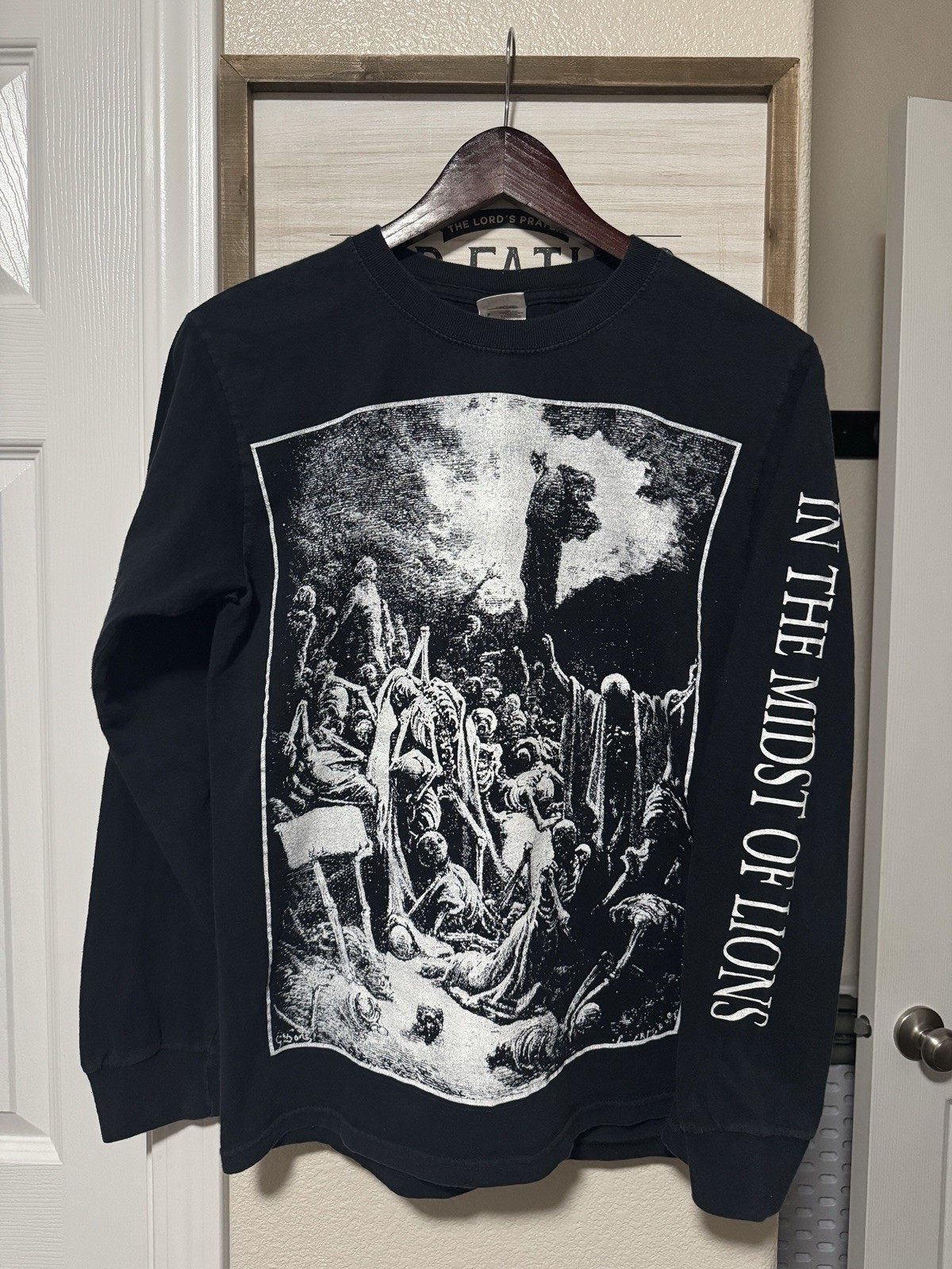 Rare Vintage Gustave Dore “In The Midst Of Lions” Band Jesus Tee Shirt Rare Vintage Gustave Dore “In The Midst Of Lions” Band Jesus Tee Shirt