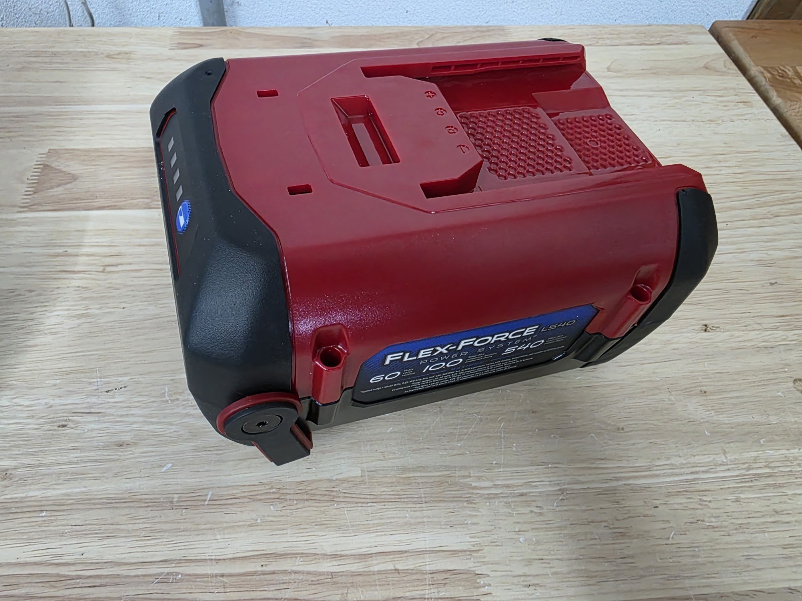 GENUINE OEM TORO PART # 66810 60V FLEX-FORCE 10.0 Ah LITHIUM-ION BATTERY