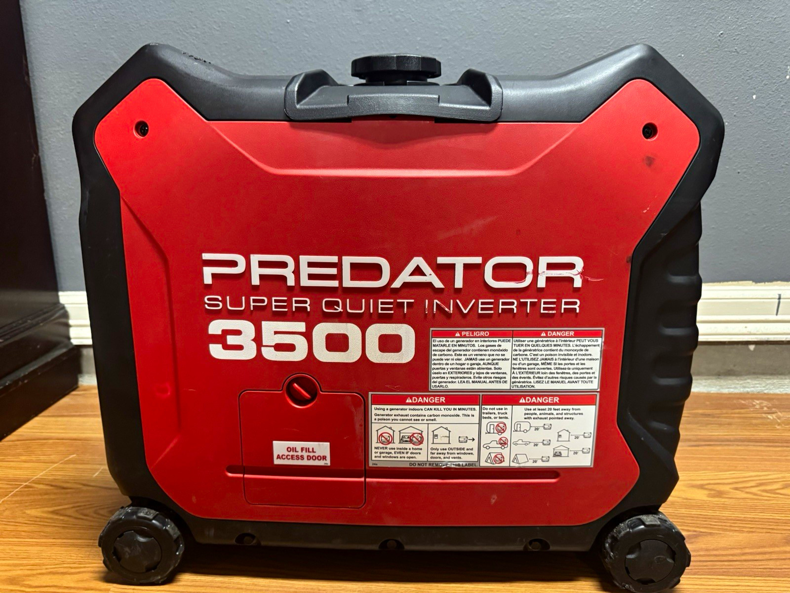 Predator 3500 Super Quiet Inverter Generator 3500W/3000W 120V Red/Black