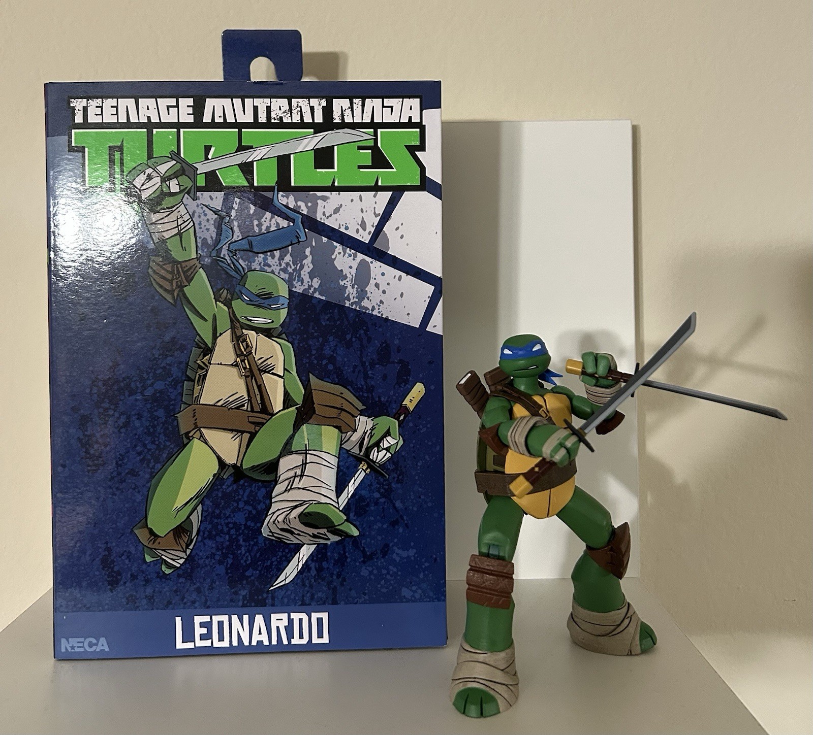 NECA Teenage Mutant Ninja Turtles (2012 Cartoon) Ultimate Leonardo Action Figure NECA Teenage Mutant Ninja Turtles (2012 Cartoon) Ultimate Leonardo Action Figure