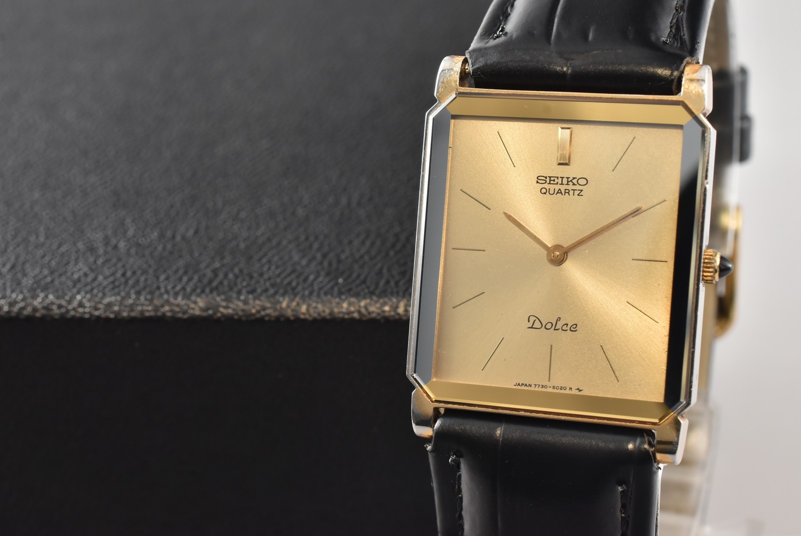 Vtg 1987 [Near MINT] SEIKO Dolce 7730-5020 Gold Tank Quartz Men\'s Watch JAPAN