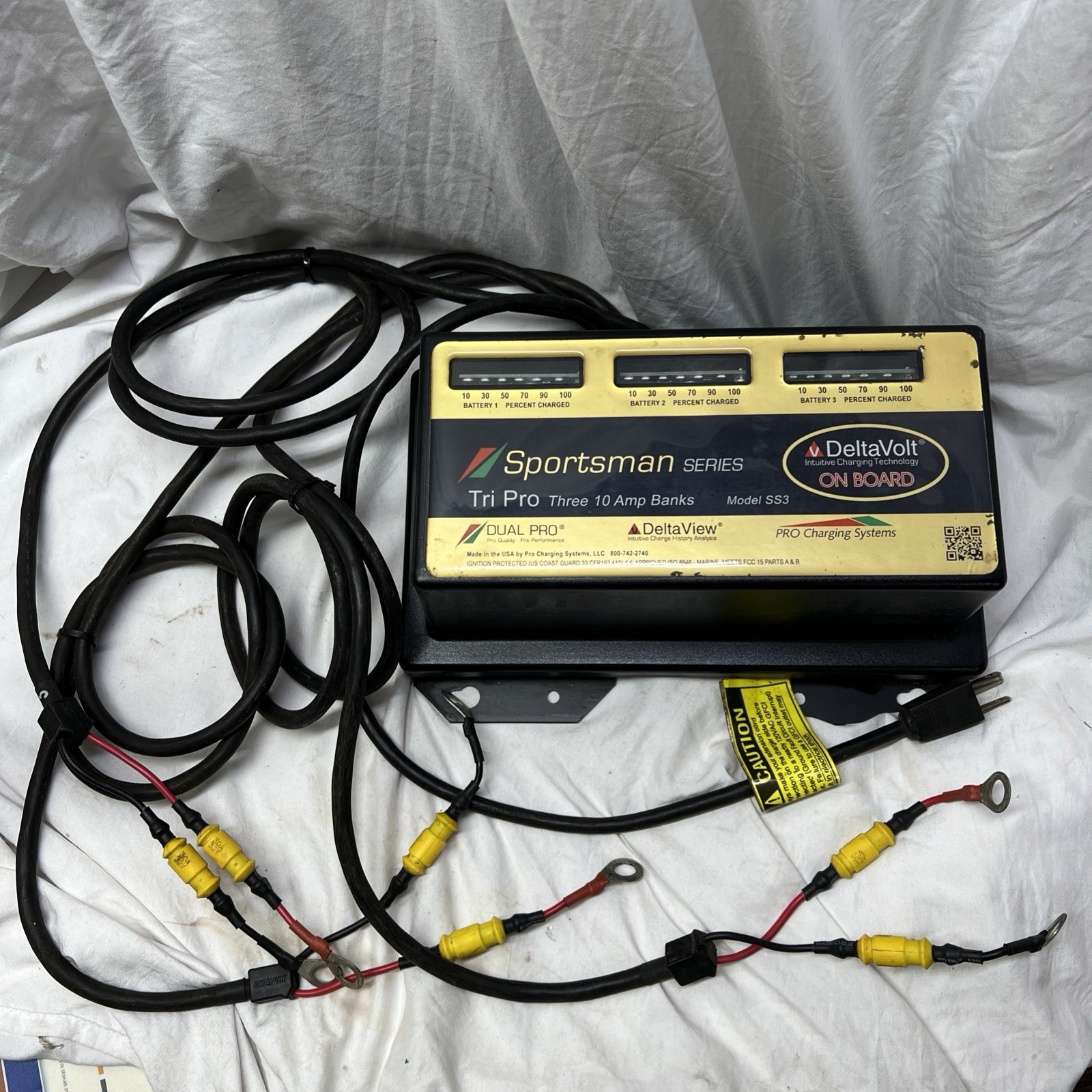 Sportsman series delta volt on board tri pro three 10 amp bank charger Model SS3