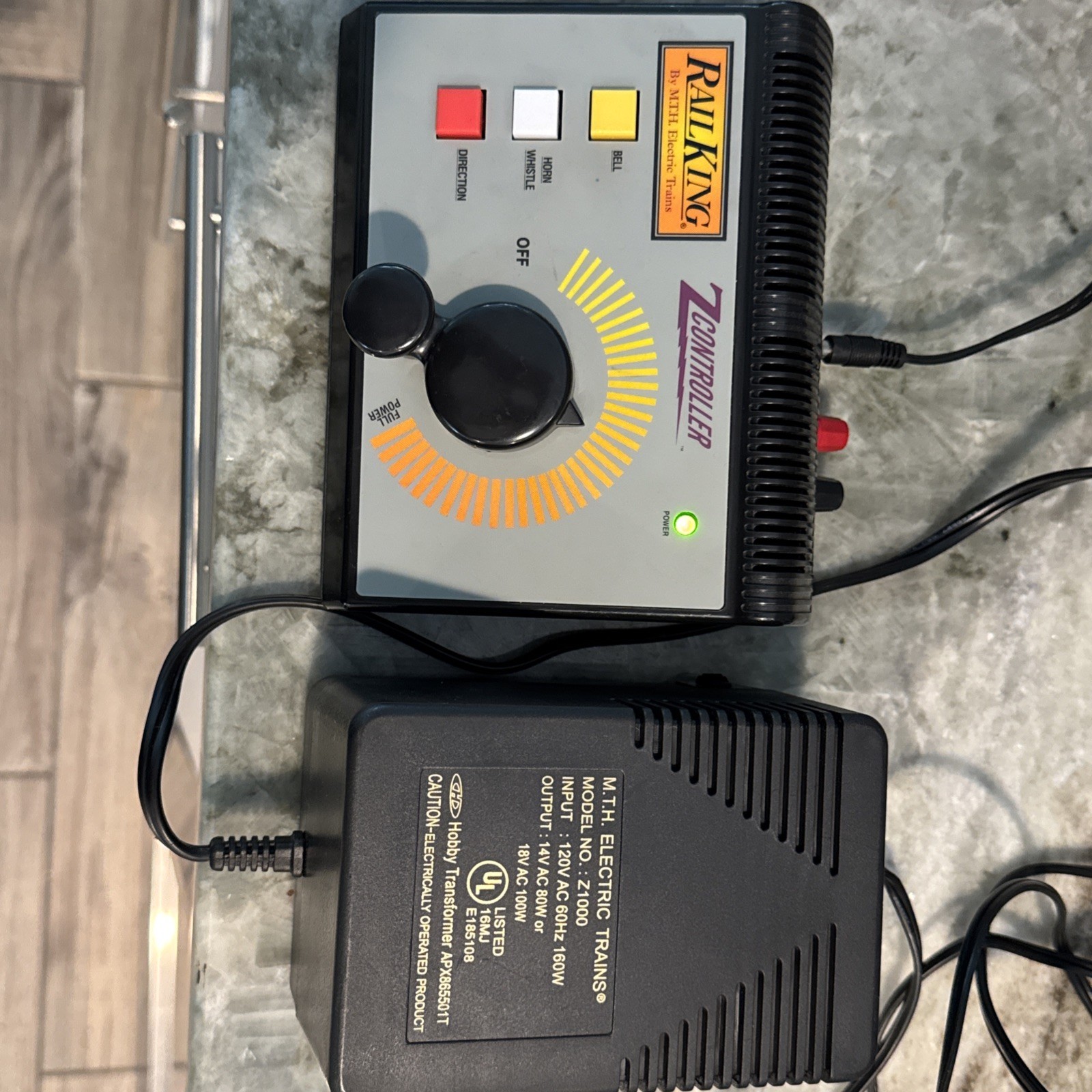 MTH Electric Trains 40-1000 and Z-1000 Rail King Transformer Z Controller Works MTH Electric Trains 40-1000 and Z-1000 Rail King Transformer Z Controller Works