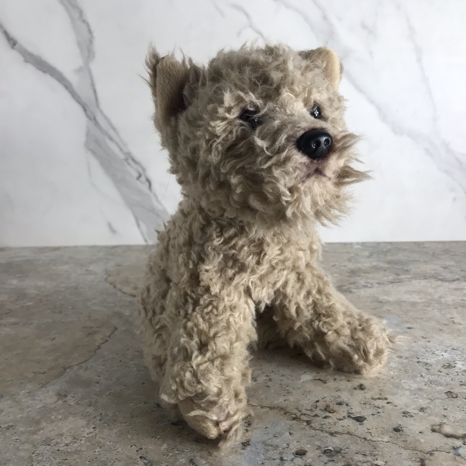 DEMDACO BEIGE SHAGGY CURLY HAIR RESCUE DOG PLUSH ANIMAL PLASTIC EYES & NOSE