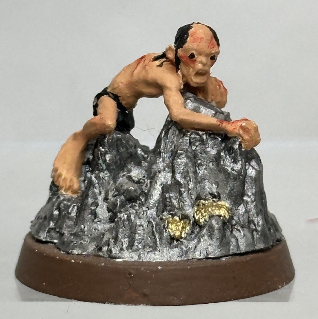 Gollum On A Rock Lord Of The Rings MESBG Pro Painted Assembled Lotr SBG Gollum On A Rock Lord Of The Rings MESBG Pro Painted Assembled Lotr SBG