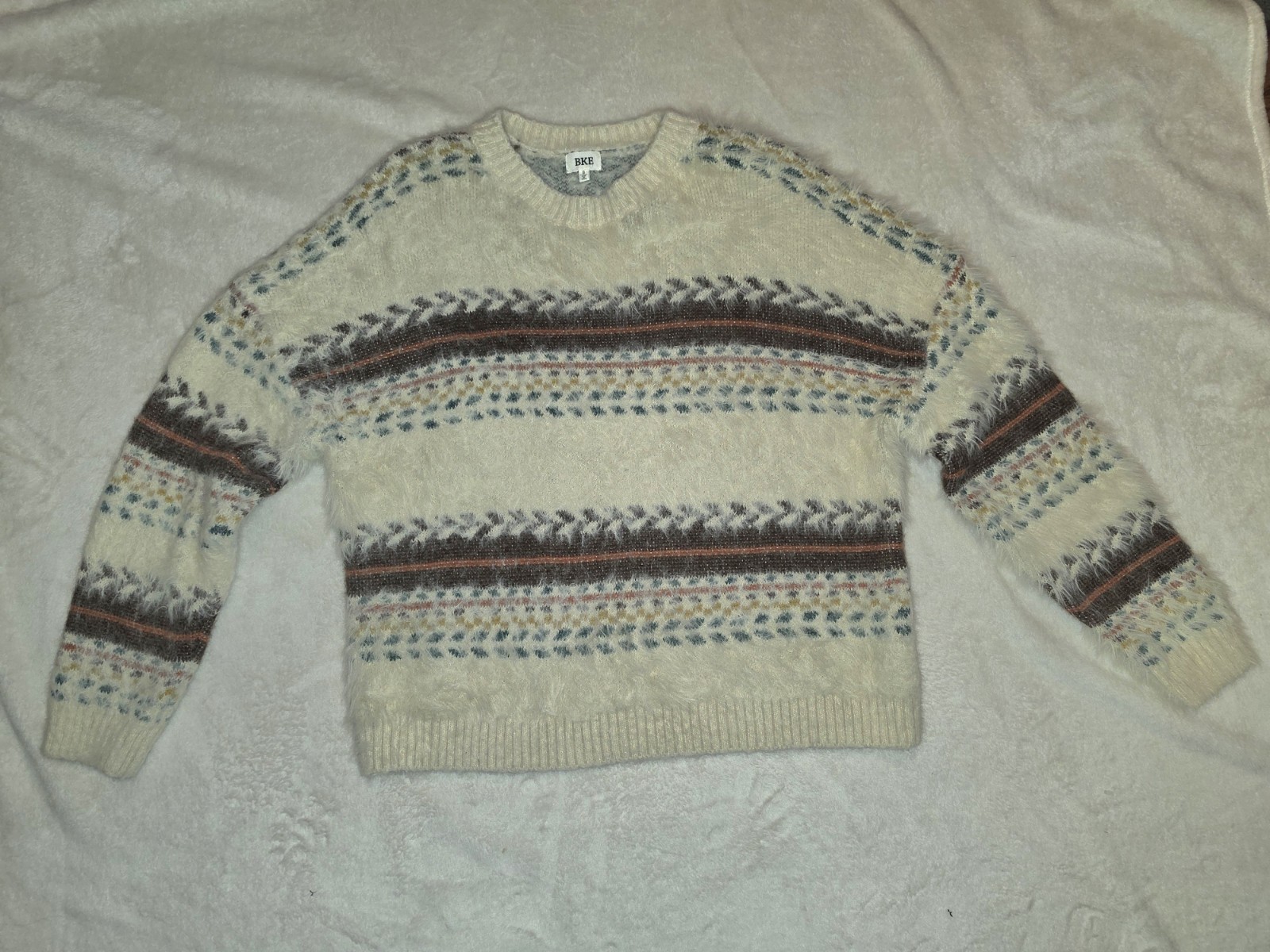 BKE Buckle Mens Fuzzy Crewneck Sweater Sz Oversized Small Cream Preppy Unisex BKE Buckle Mens Fuzzy Crewneck Sweater Sz Oversized Small Cream Preppy Unisex