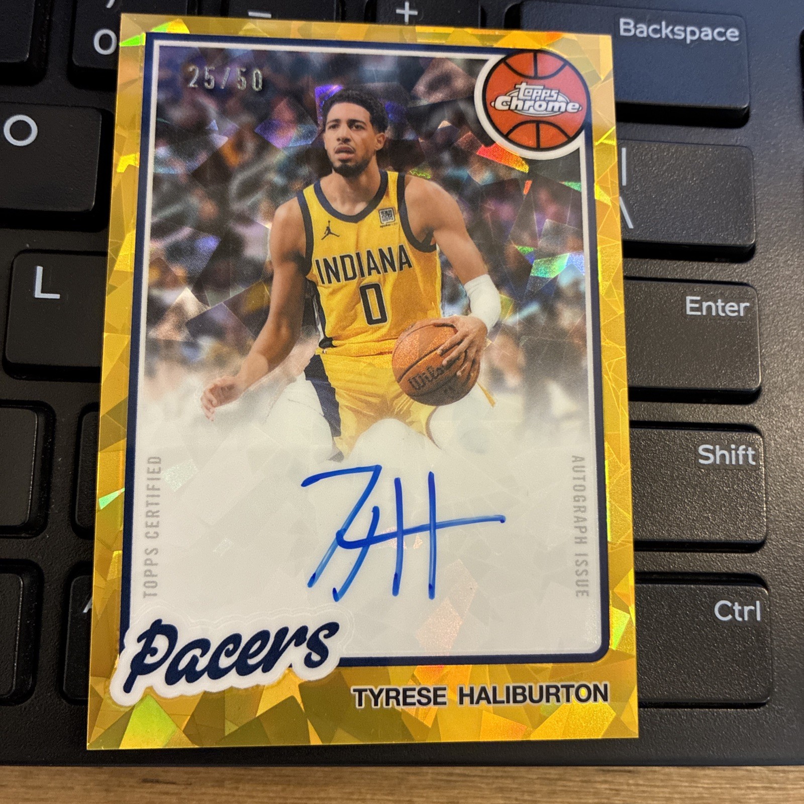 2025-2026 Topps Chrome Basketball Gold Auto 42/50 Tyrese Haliburton Indiana Pace