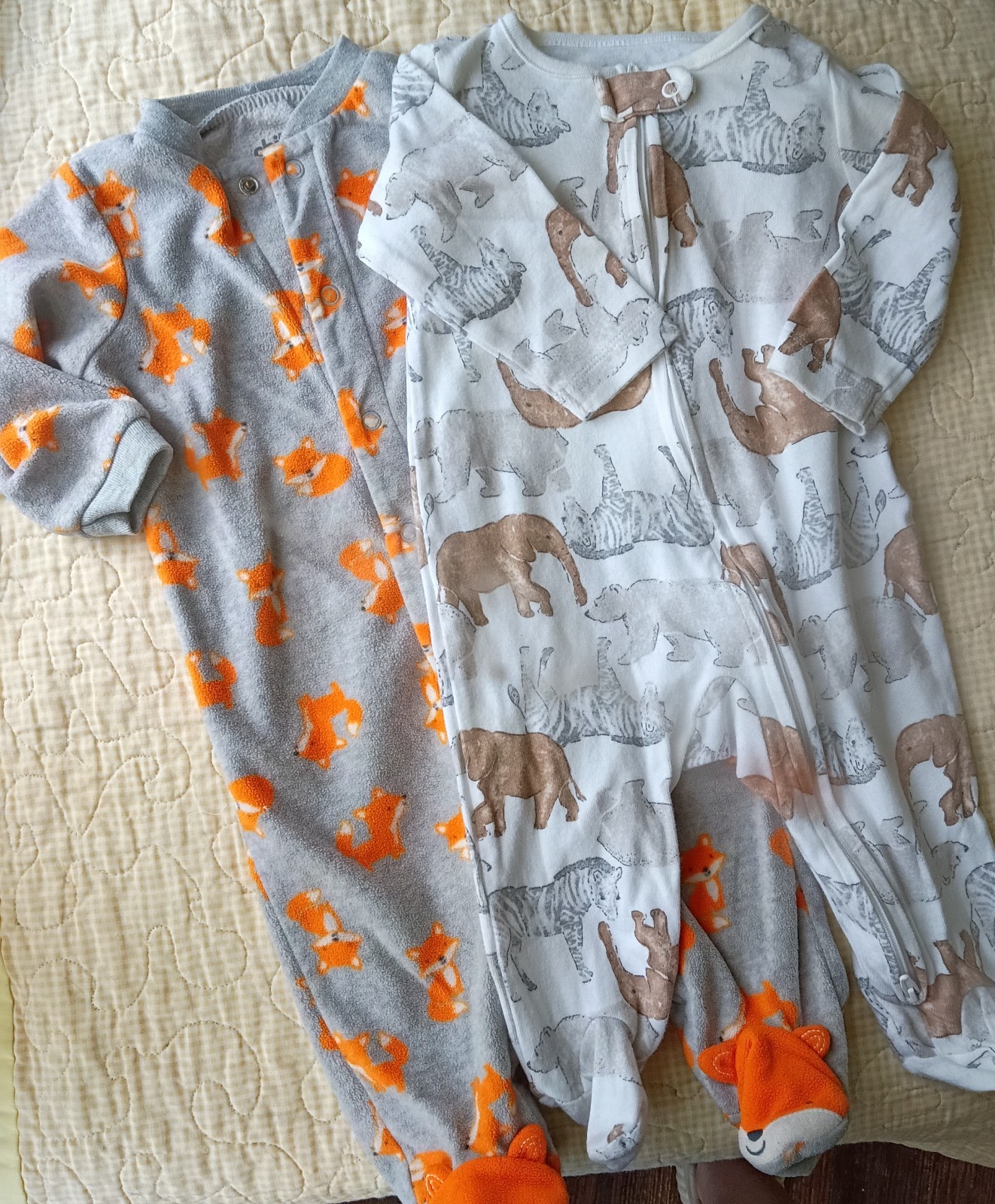 Carter\'s 2 Pairs of  Footed Boys Pajamas 3-6 Months