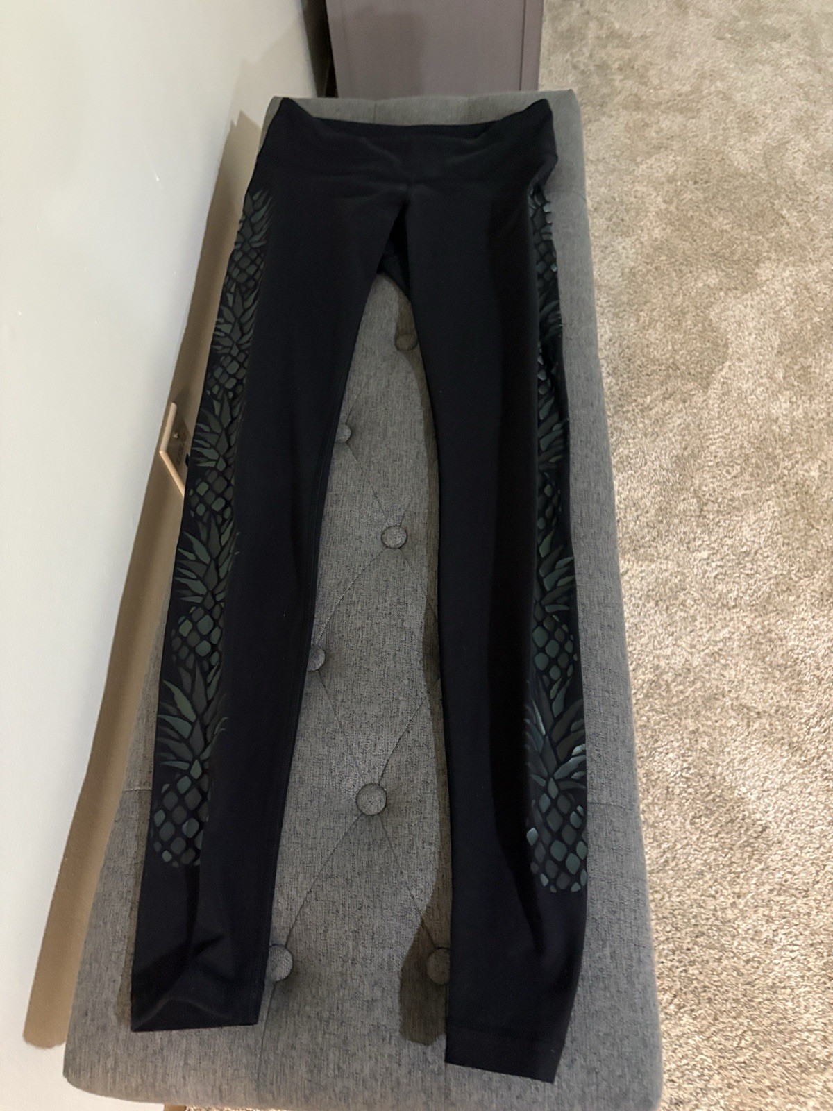 lululemon athletica High Rise Ankle Leggings Black Size 6 Stretch Yoga lululemon athletica High Rise Ankle Leggings Black Size 6 Stretch Yoga