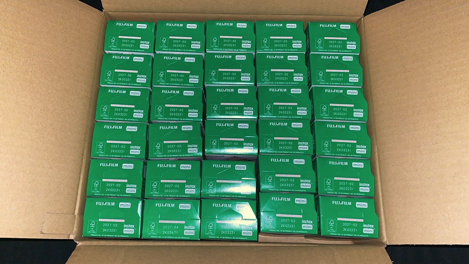 Fujifilm instax mini Instant Film Case - 30 Packs Of 20 Sheets