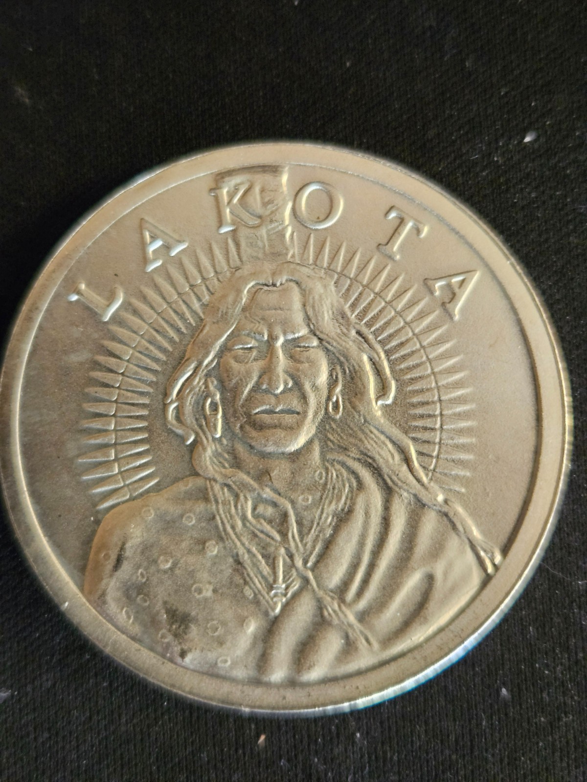 2013 1 oz .999 Silver Lakota Sitting Bull Silver Round