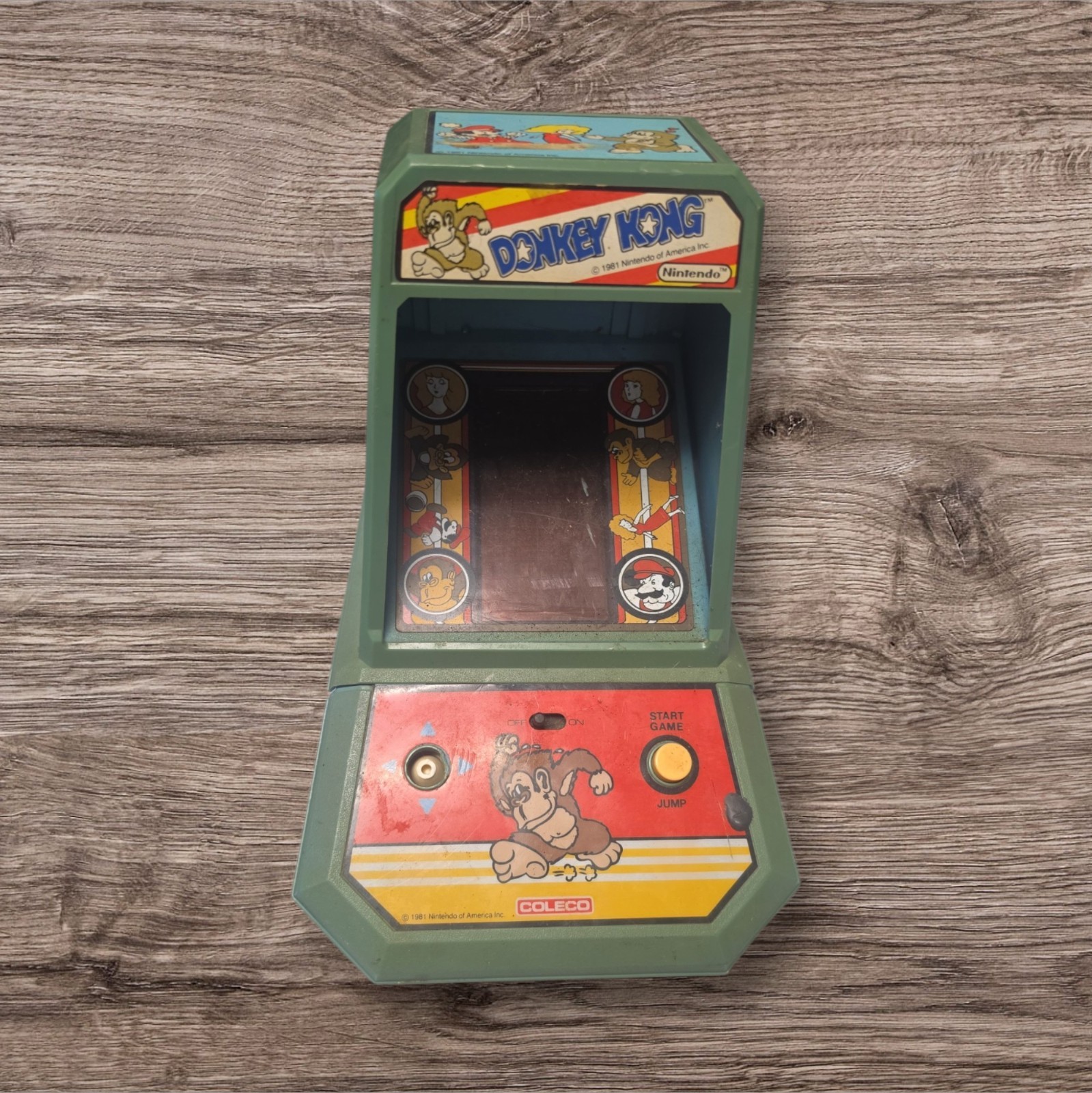 Mini Vintage Donkey Kong Arcade (1981; Coleco)- FOR PARTS UNTESTED Mini Vintage Donkey Kong Arcade (1981; Coleco)- FOR PARTS UNTESTED