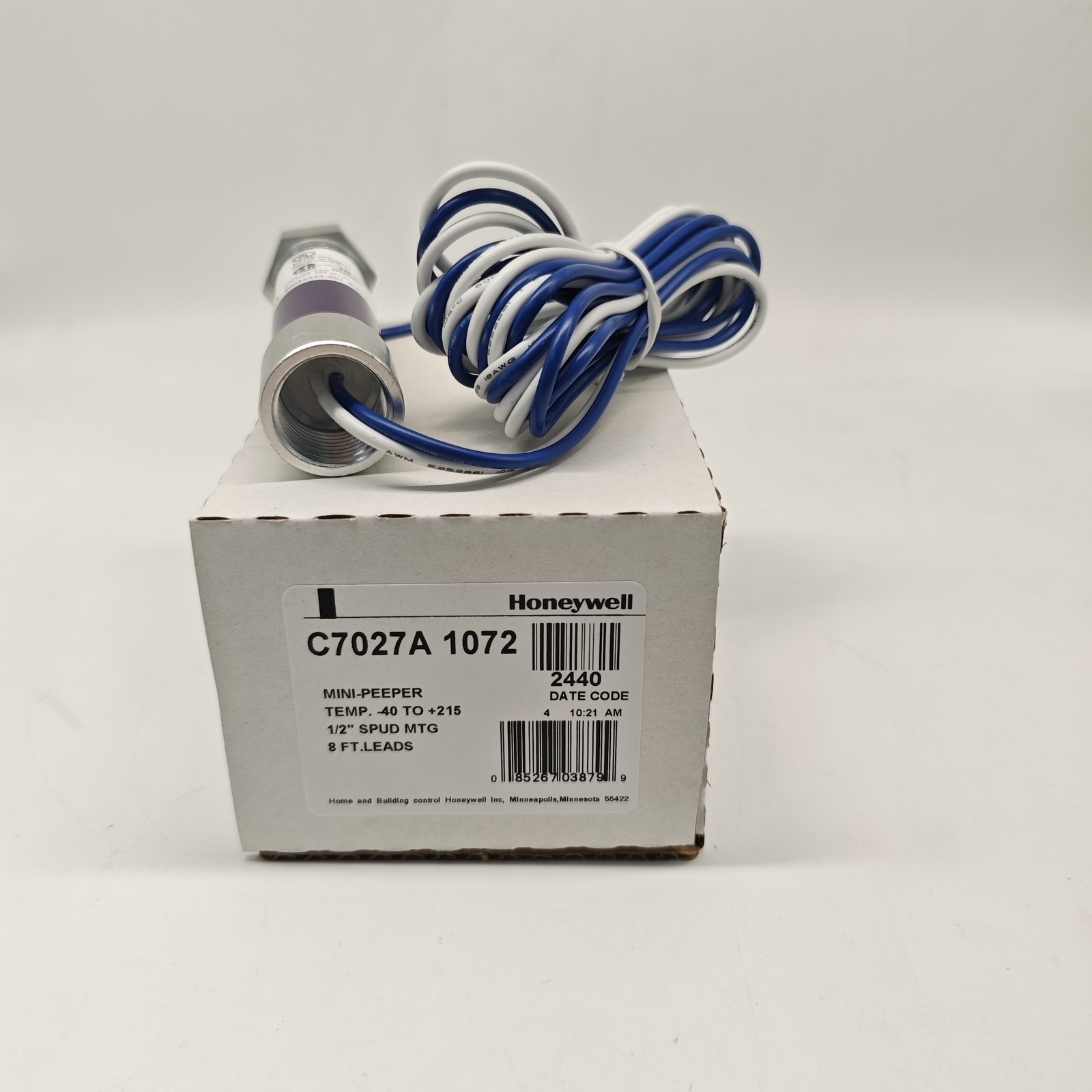 1PC Honeywell C7027A1072 Flame Detector In box Brand new 