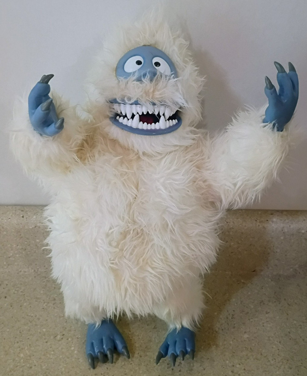 Vintage 2001 Bumbles The Abdominal Snow Monster Playing Mantis 17\