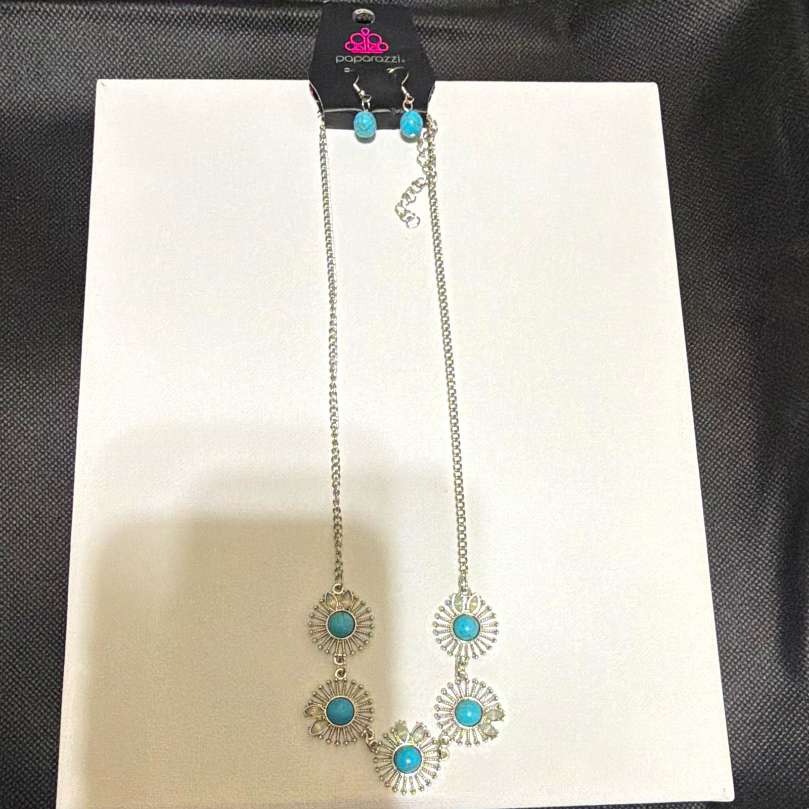 Paparazzi Silver Tone Cable Chain Necklace Blue Round Crystal Bezel + Earrings