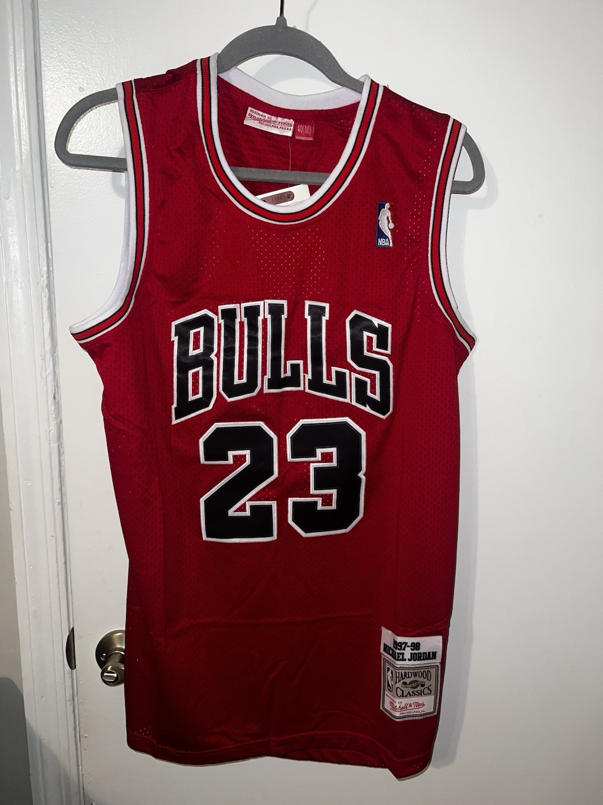 *Authentic Mitchell & Ness 1997-98 MICHAEL JORDAN #23 Chicago Bulls Jersey 40M