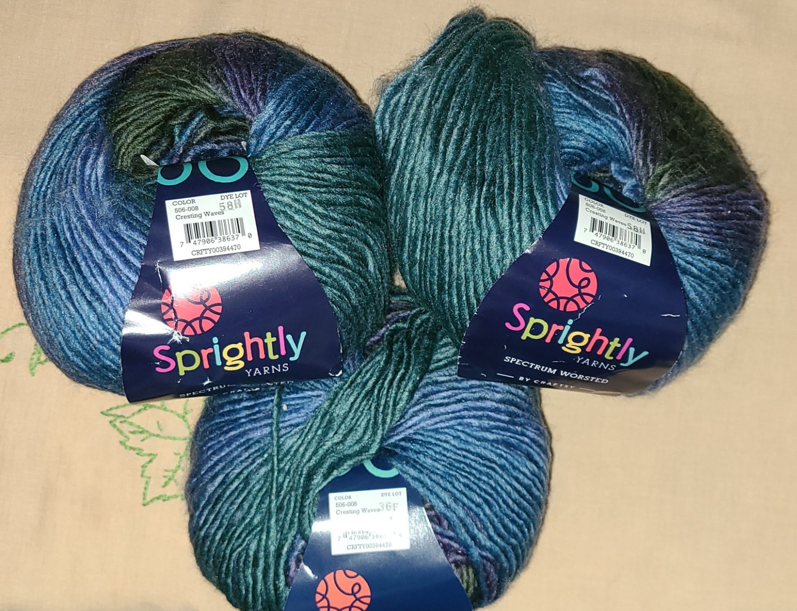 3 Skeins Sprightly Yarns Spectrum Worsted Acrylic/Wool 3.5 oz each Color 506-008