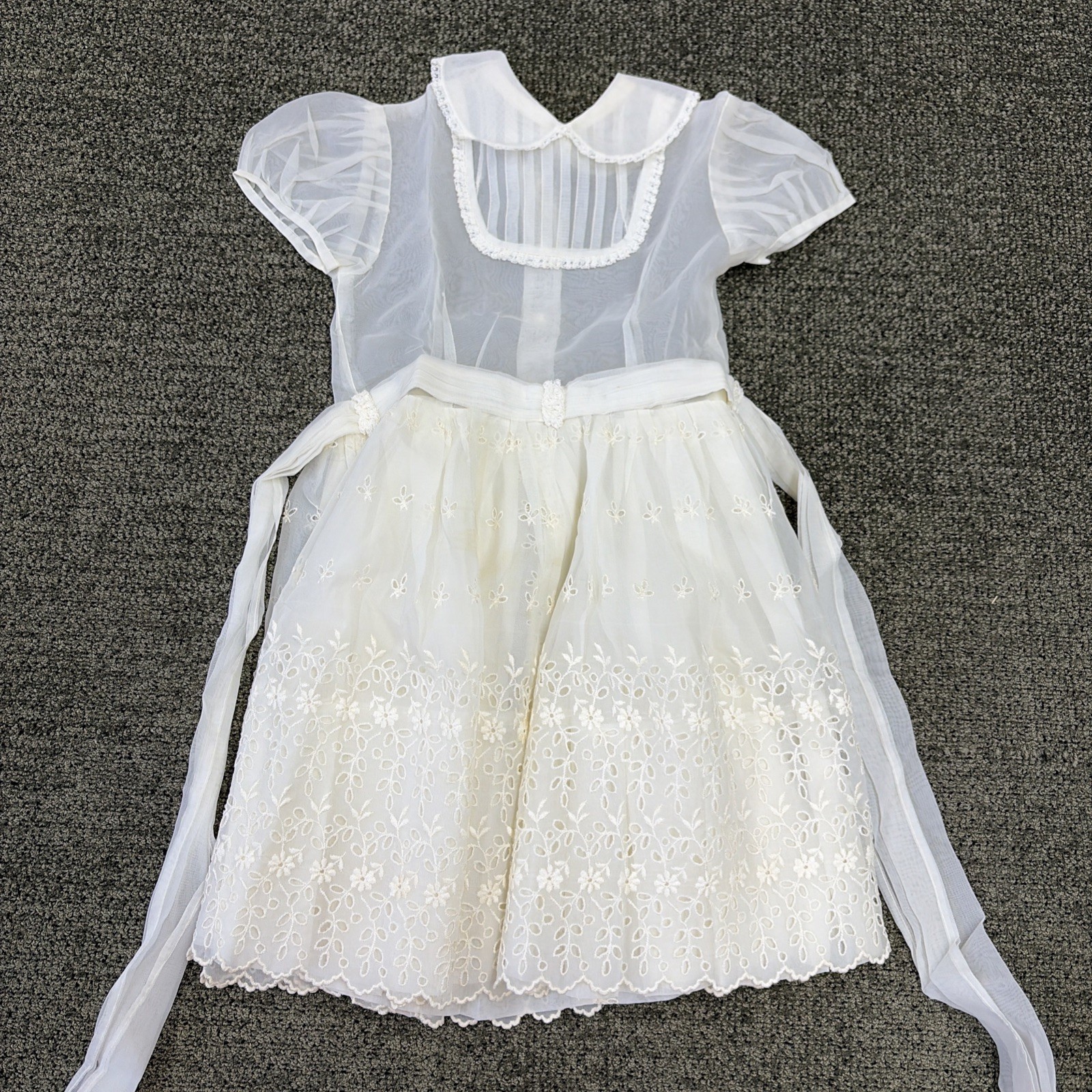 Vintage Fancy Dress Little Girls Approximately Size 5 Vintage Fancy Dress Little Girls Approximately Size 5
