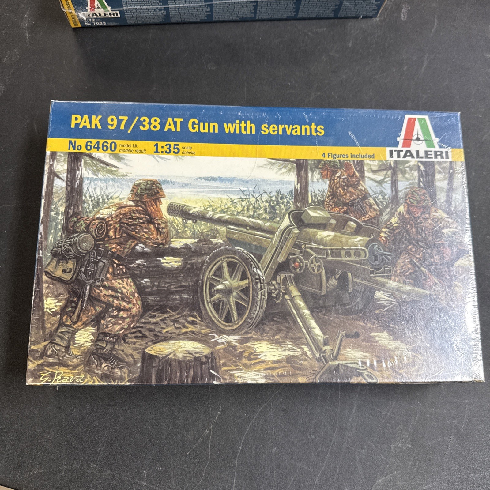 Italeri  1/35  PaK 97/38 AT Gun with servants #6460 New In Box