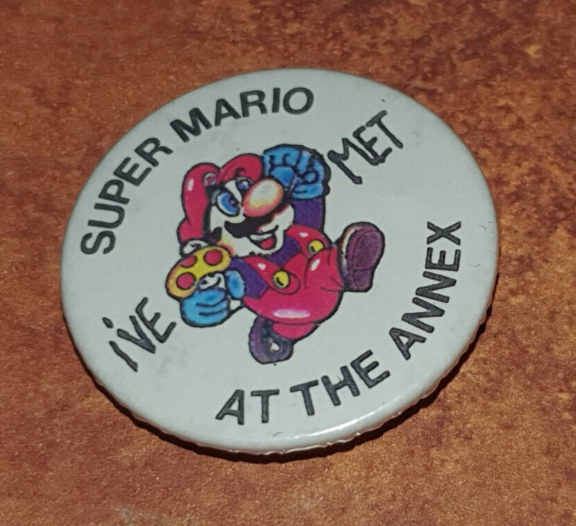 Ex rare 1989 promotion event I\'ve Met Super Mario Bros Nintendo button badge pin Ex rare 1989 promotion event I\'ve Met Super Mario Bros Nintendo button badge pin