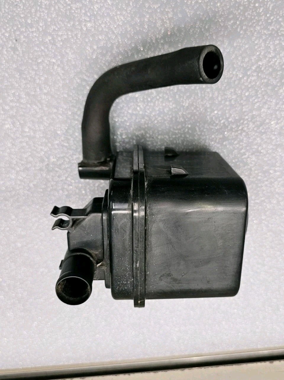 2003-2007 HONDA ACCORD VAPOR VENT SOLENOID DUST FILTER ASSEMBLY 2003-2007 HONDA ACCORD VAPOR VENT SOLENOID DUST FILTER ASSEMBLY