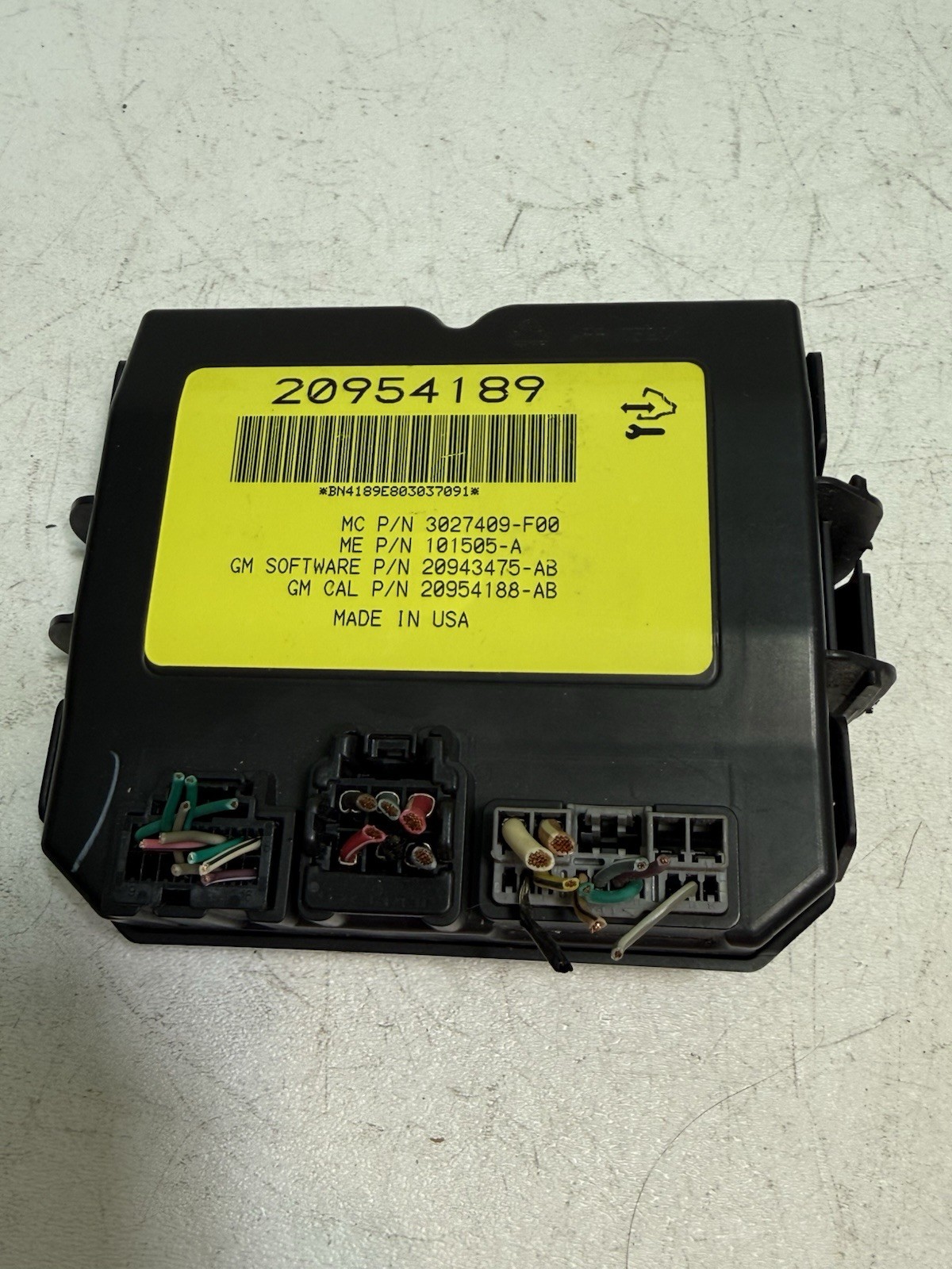 2010-2016 Cadillac SRX Power Tailgate Liftgate Back Door Control Module 20954189