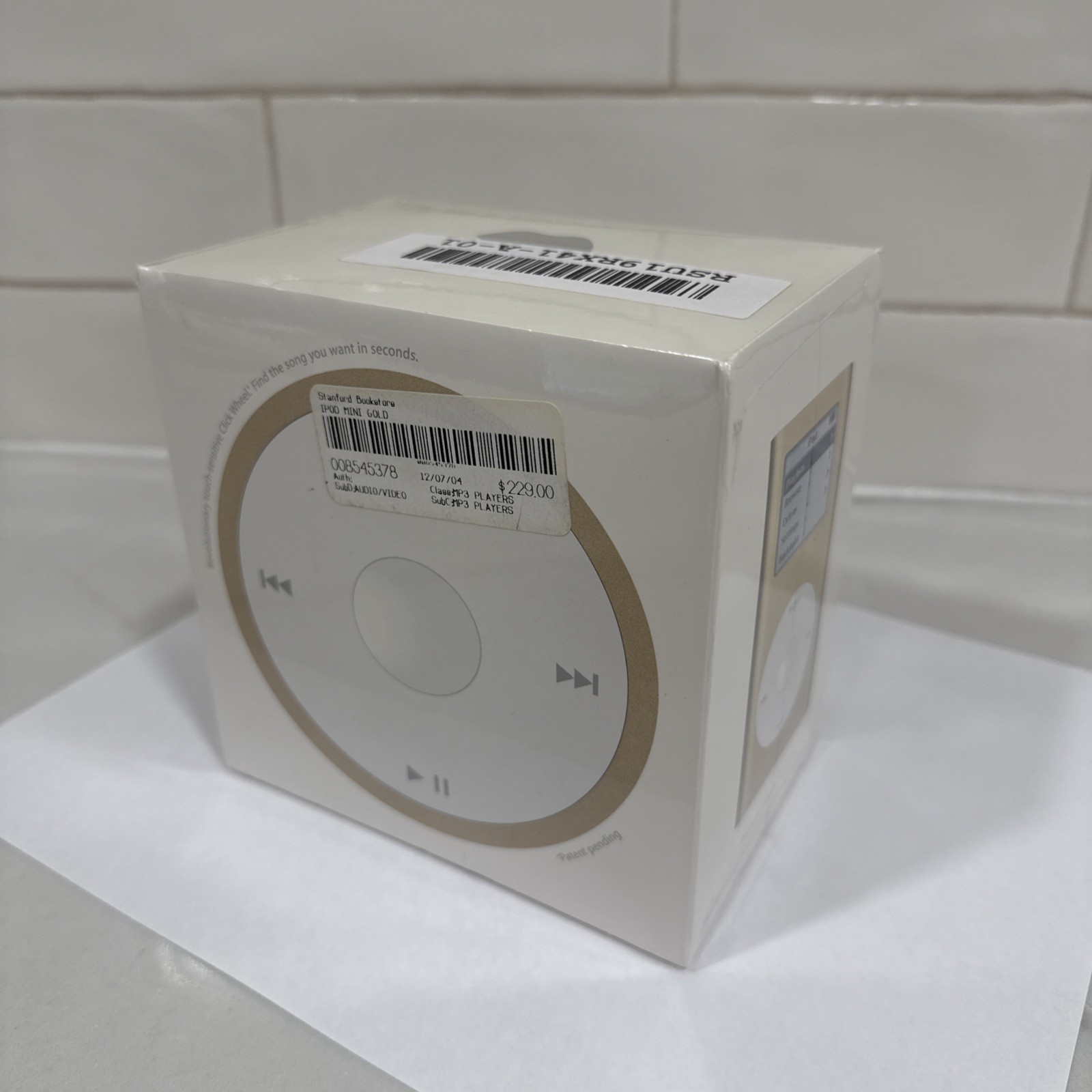 *SEALED* Apple iPod Mini (M9437LL/A) - Gold - 4GB *SEALED* Apple iPod Mini (M9437LL/A) - Gold - 4GB