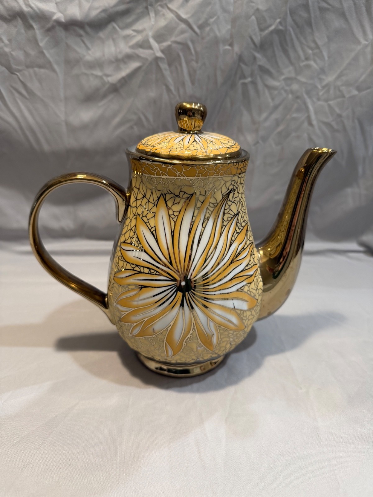 Vintage Mid-Century Gold Lusterware Tea Set Vintage Mid-Century Gold Lusterware Tea Set