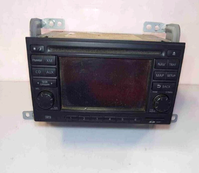 2012-2014 Nissan Juke Radio AM-FM-stereo-CD receiver, w/navigation OEM