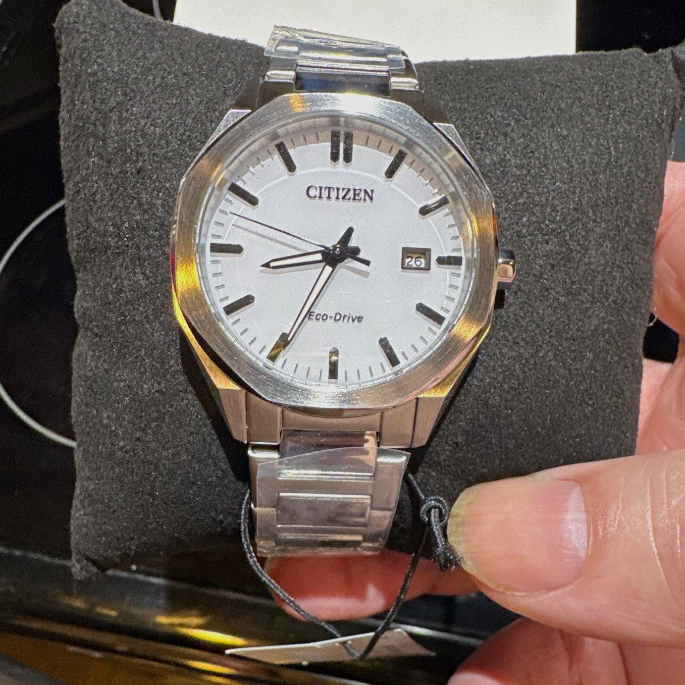 Citizen Eco-Drive Men's Quartz Date White Dial SS Silver Bracelet Box Manual Citizen Eco-Drive Men's Quartz Date White Dial SS Silver Bracelet Box Manual