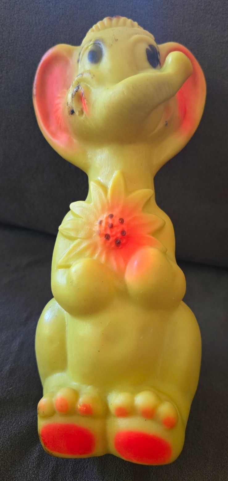 Vintage Yellow Plastic Elephant Figurine - Toy Animal Vintage Yellow Plastic Elephant Figurine - Toy Animal