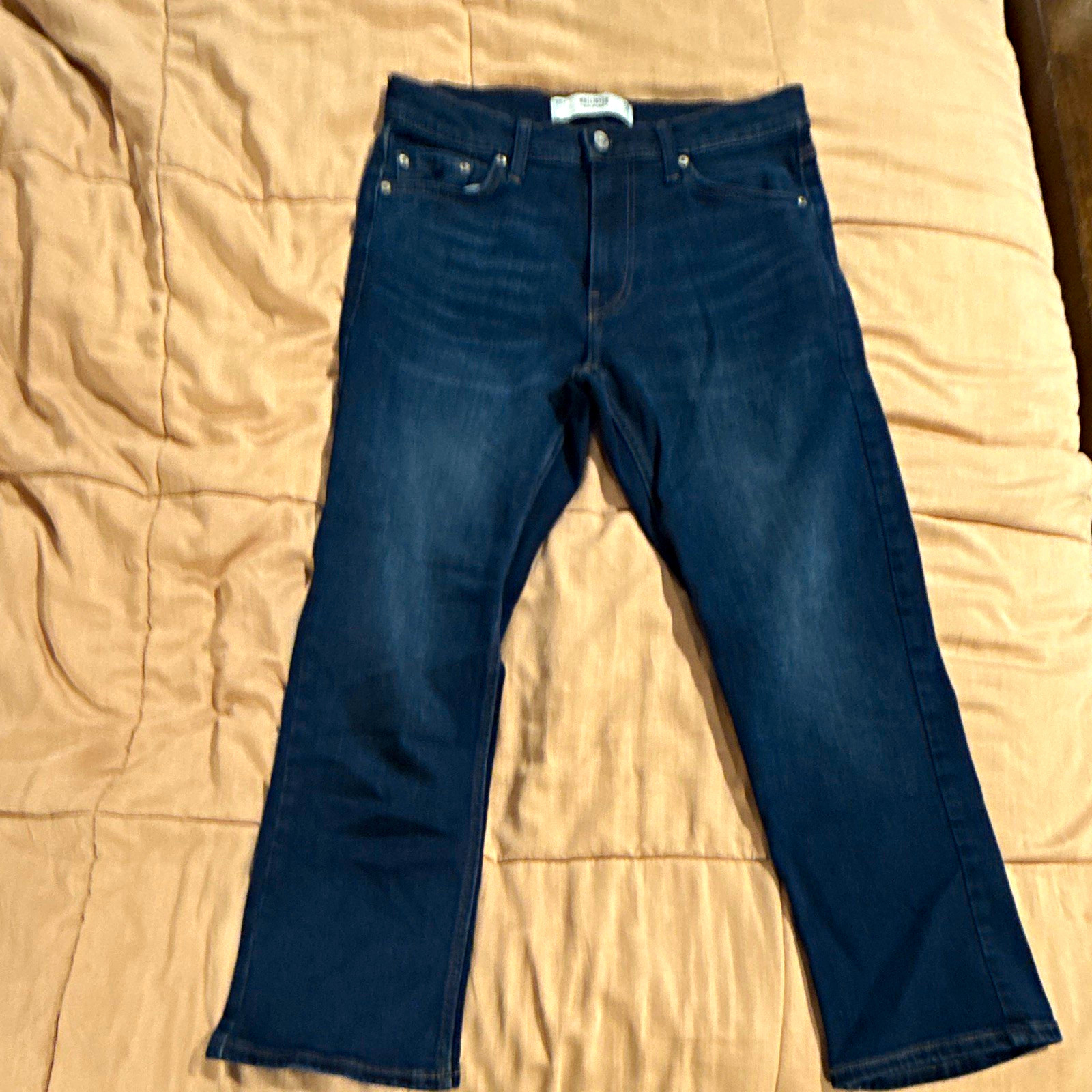 Hollister Men’s Slim Straight Dark Wash Blue Denim Jeans Mid Rise 5-Pocket Hollister Men’s Slim Straight Dark Wash Blue Denim Jeans Mid Rise 5-Pocket