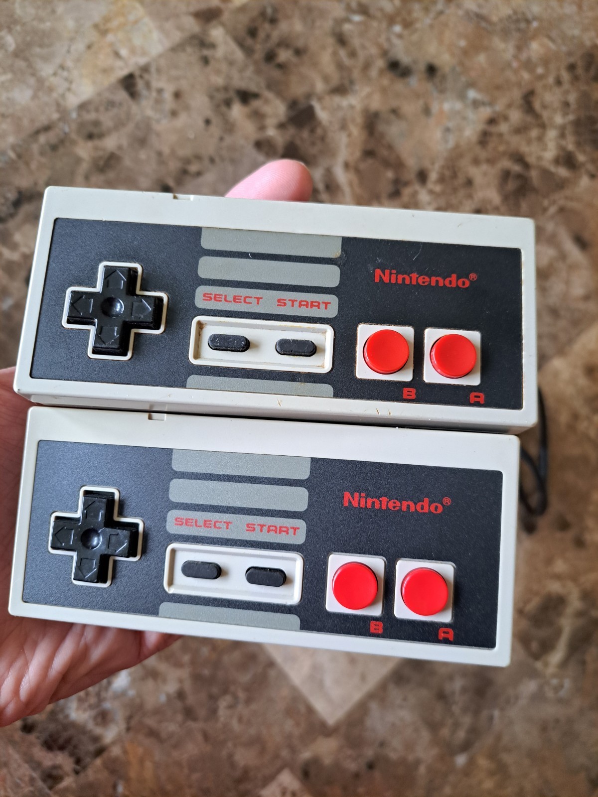 Vintage Nintendo NES OEM qty 2 Controllers working. Authentic free fast shipping
