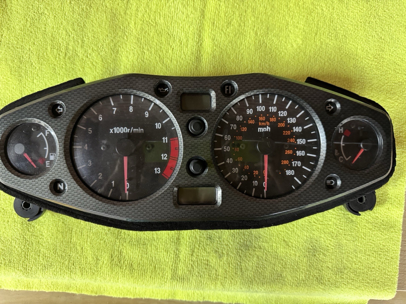 2001-2007 Suzuki Hayabusa Gauge Cluster 2001-2007 Suzuki Hayabusa Gauge Cluster
