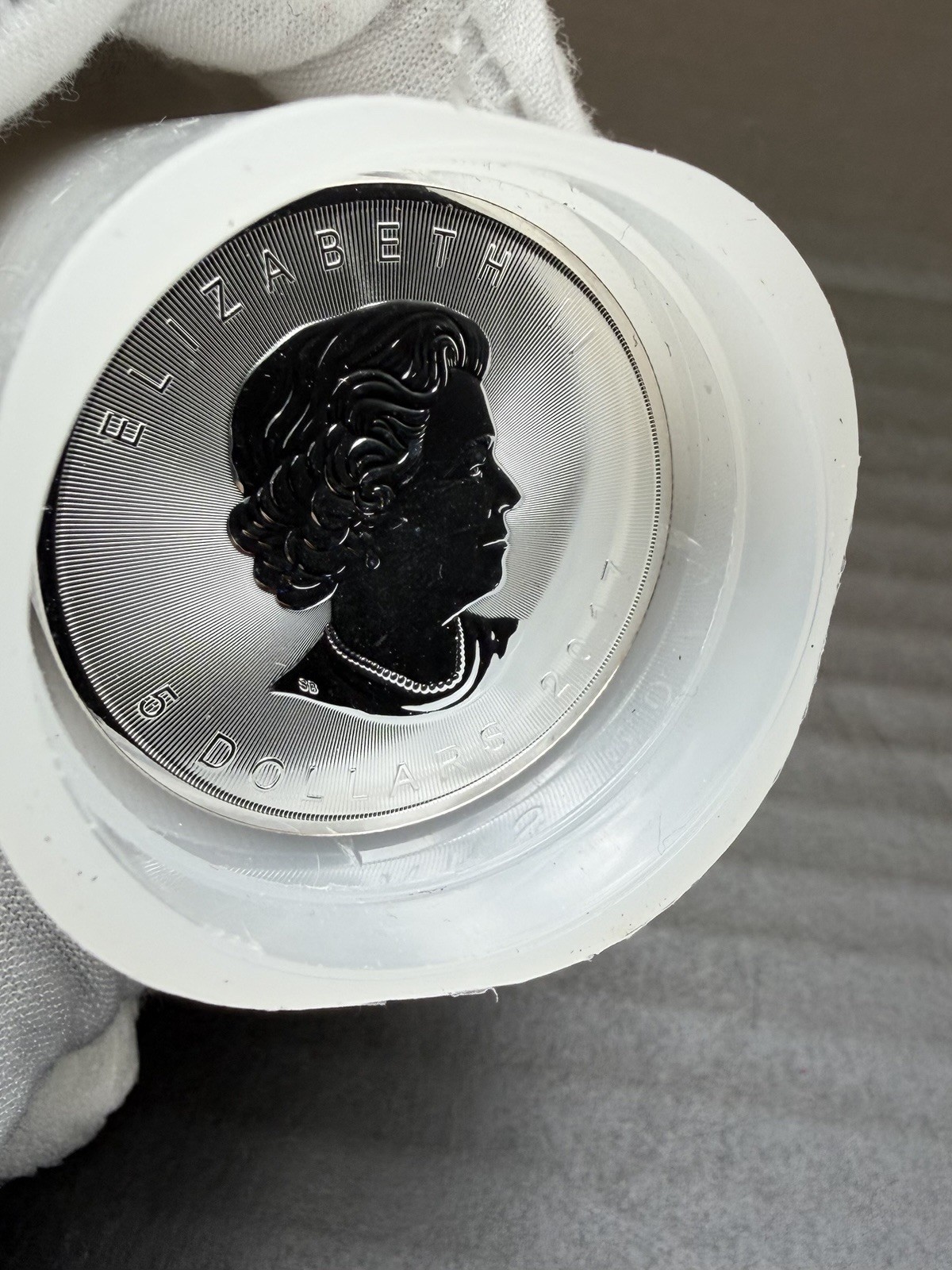 Lot (25) Coin ROLL 1988-2026 1 Oz Maple Leaf Silver .999 Round Canadian $5 Lot (25) Coin ROLL 1988-2026 1 Oz Maple Leaf Silver .999 Round Canadian $5