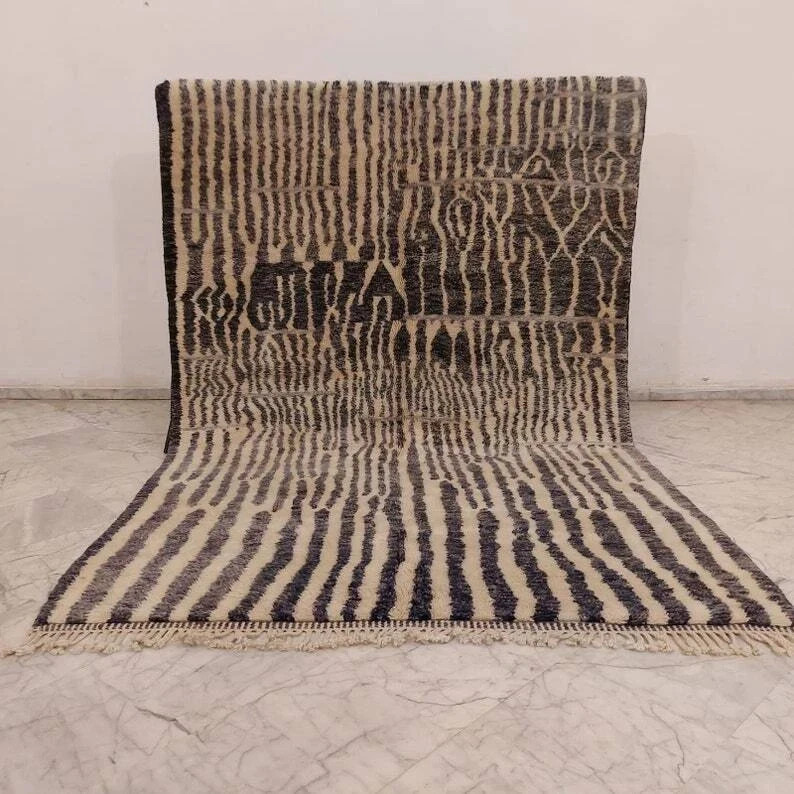 Moroccan Rug - Handmade Beni Ourain Style - 8x10 area rug - Large authentic 9x15