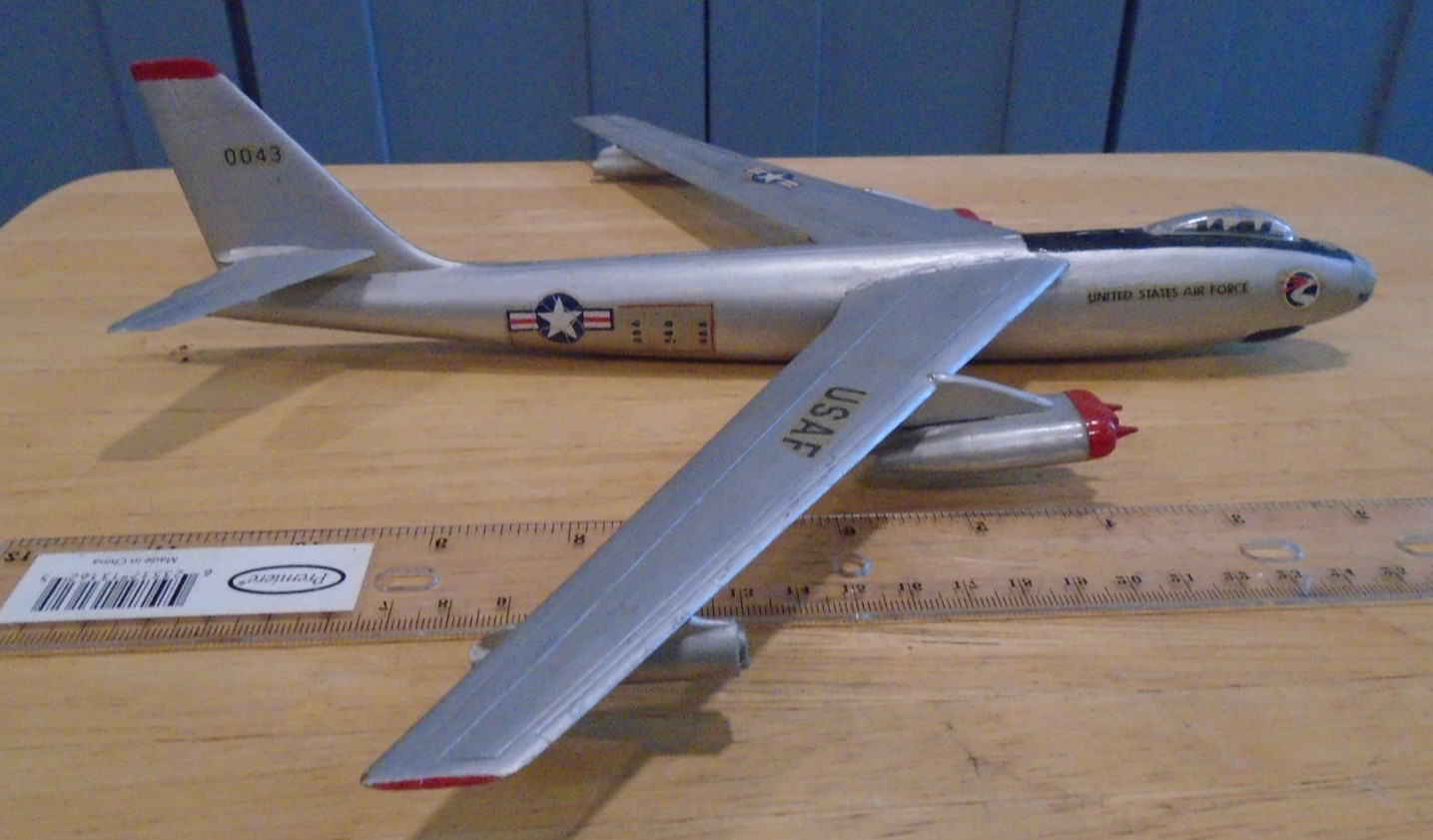 VINTAGE REVELL  B-47 Stratojet Strategic Bomber Built Plastic Model Airplane