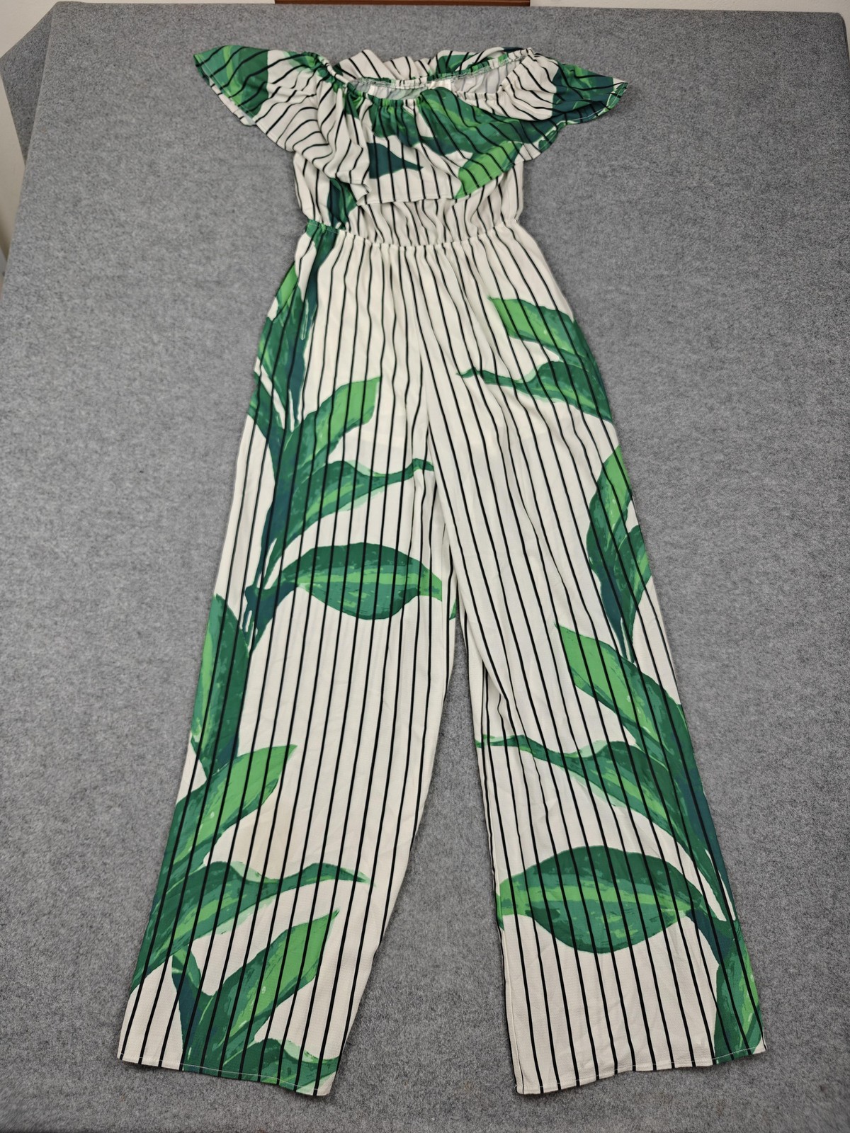 Jealous Tomato Jumpsuit Womens M White Tropical Off Shoulder Ruffle Wide Leg