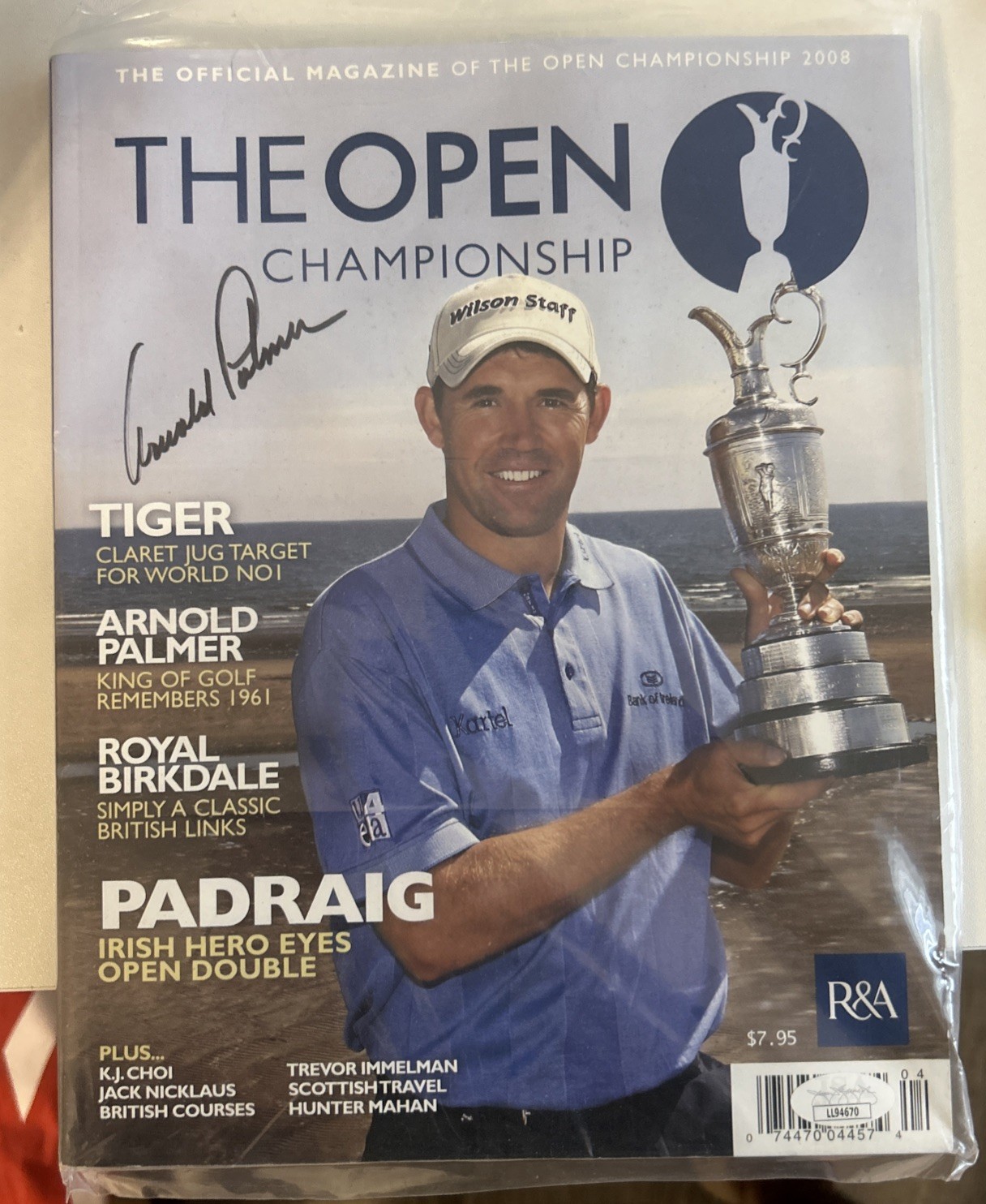 Arnold Palmer Signed 2008 The OPEN Championship Magazine JSA #LL94670. Arnold Palmer Signed 2008 The OPEN Championship Magazine JSA #LL94670.