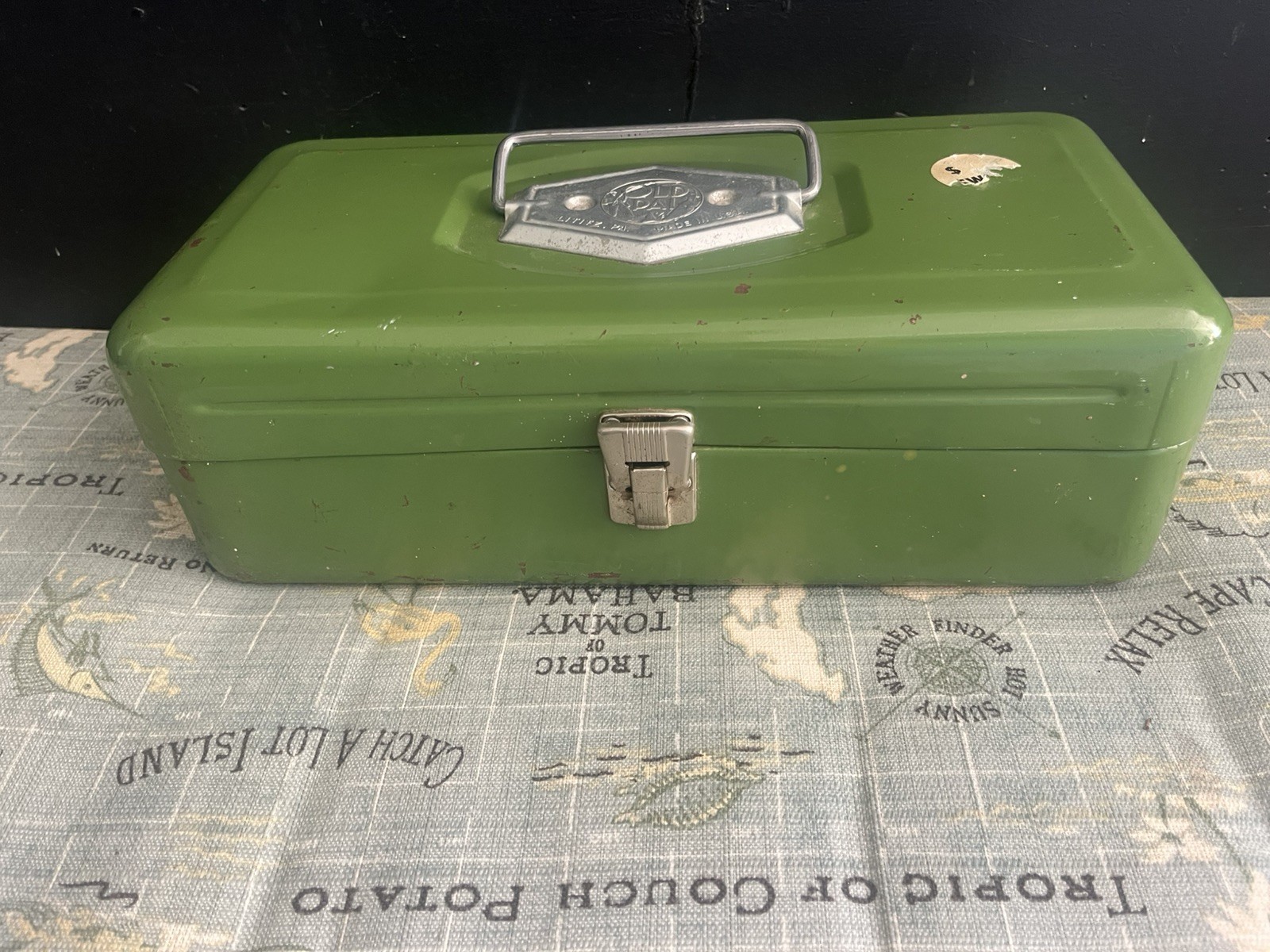 Vintage Old Pal Fishing Tackle Box Metal Green 1 Tray Steel Made in USA Vintage Old Pal Fishing Tackle Box Metal Green 1 Tray Steel Made in USA