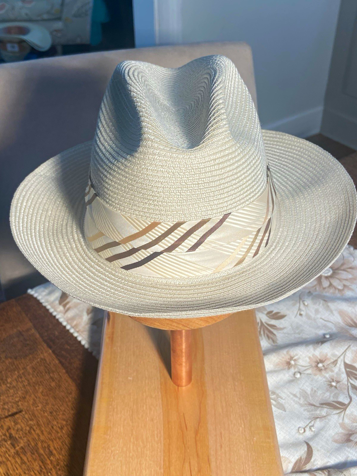 Stetson Venetian Milan Straw Western Hat Made in USA 55cm 6 7/8 Stetson Venetian Milan Straw Western Hat Made in USA 55cm 6 7/8