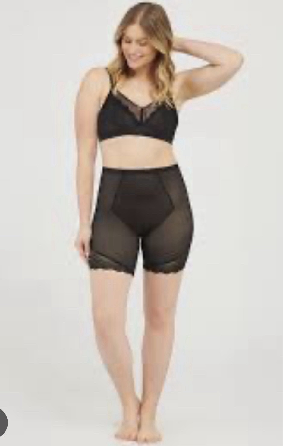 Spanx Spotlight On Lace Mid-thigh Shaping Short Size Large Spanx Spotlight On Lace Mid-thigh Shaping Short Size Large