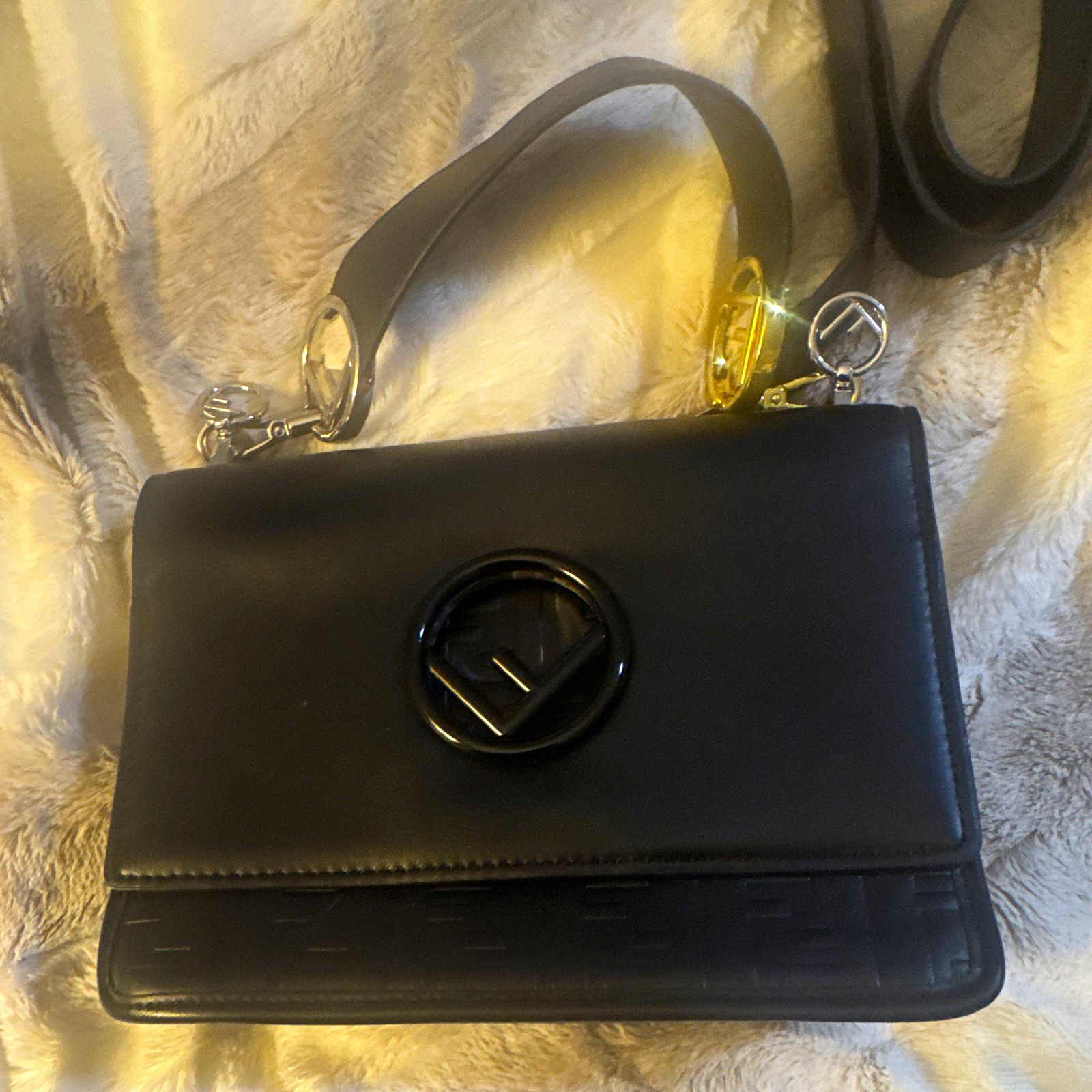 Fendi Roma Black Logo Crossbody Bag Top Handle Detachable Strap Magnetic