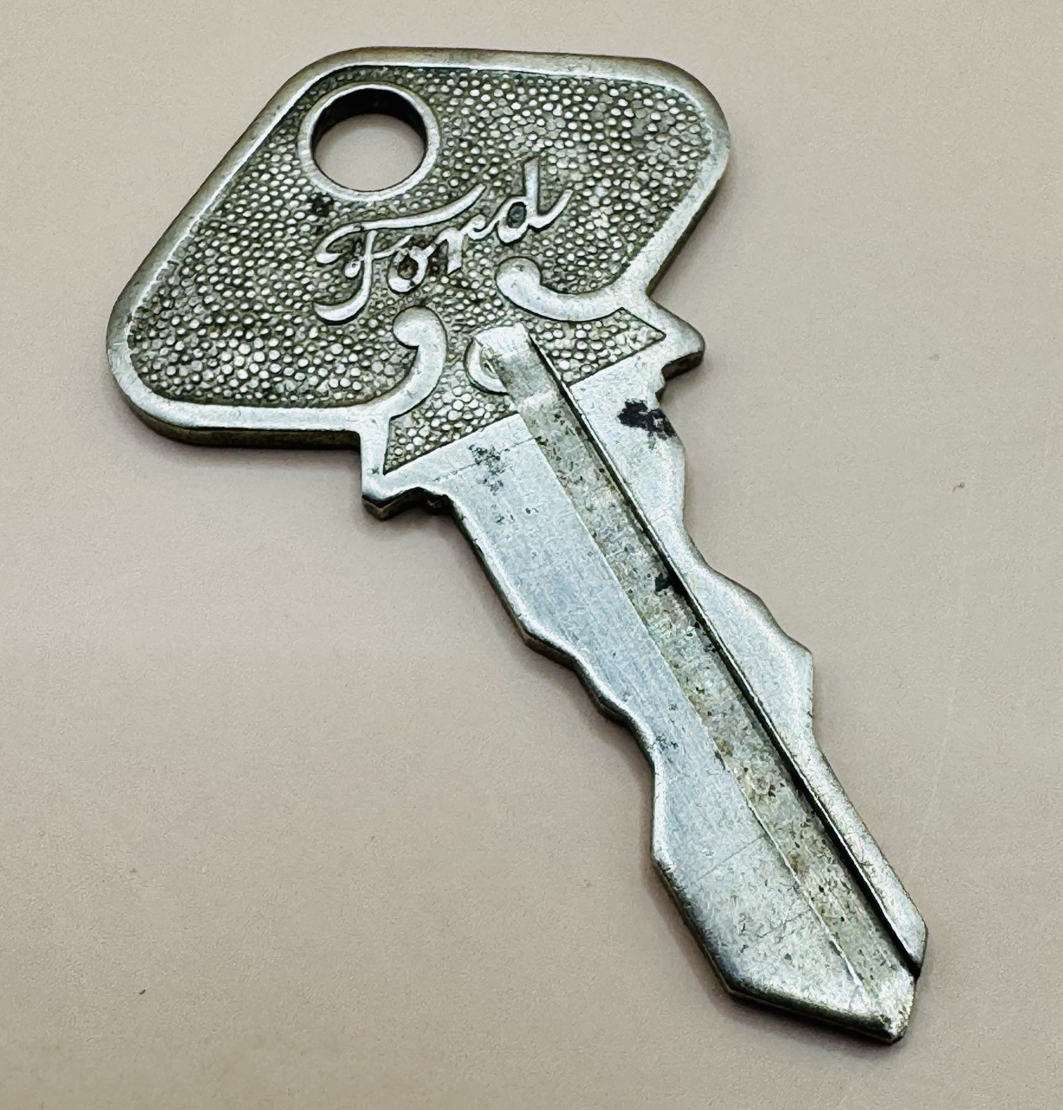 Antique Original Ford Model T Briggs & Stratton Nickel Silver Key No. 62 Antique Original Ford Model T Briggs & Stratton Nickel Silver Key No. 62