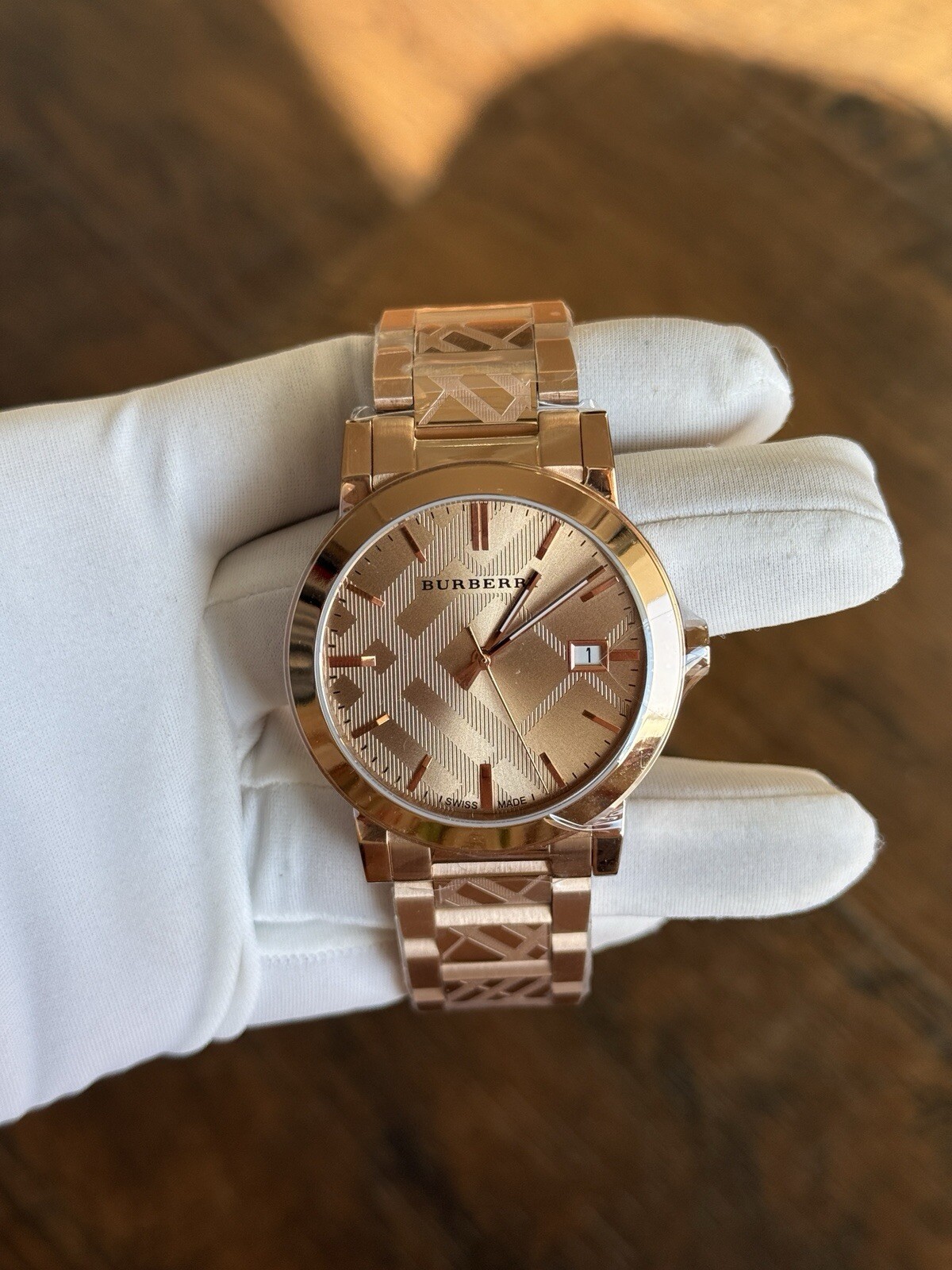 BURBERRY BU9039 Heritage Nova Check Swiss Rosetone 38mm Unisex Watch BURBERRY BU9039 Heritage Nova Check Swiss Rosetone 38mm Unisex Watch